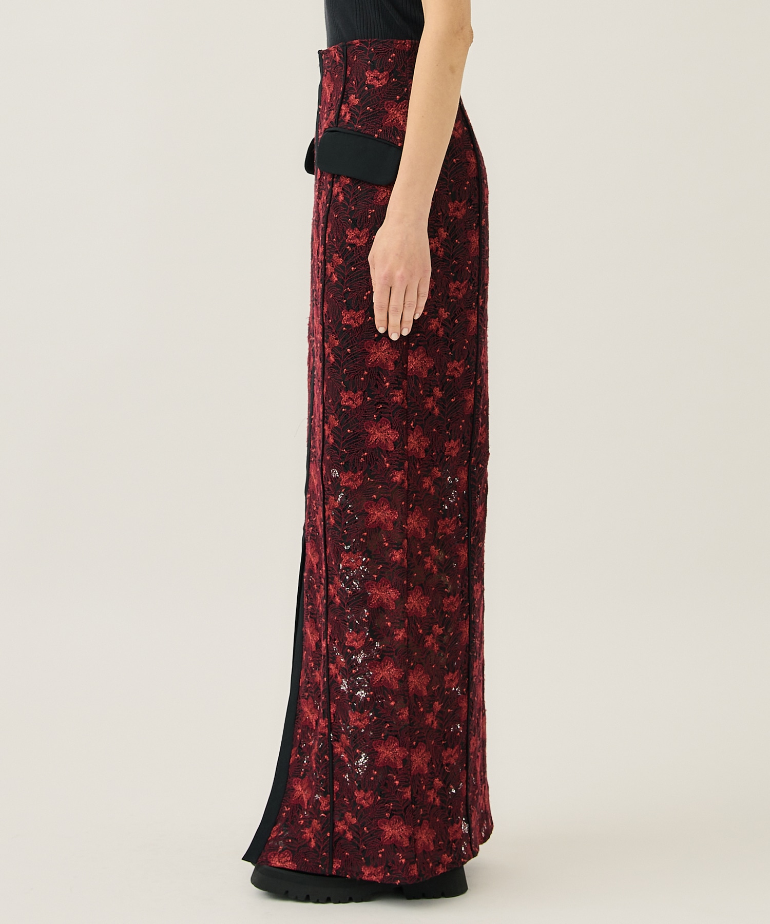 Embroidery Lace Skirt EBONY