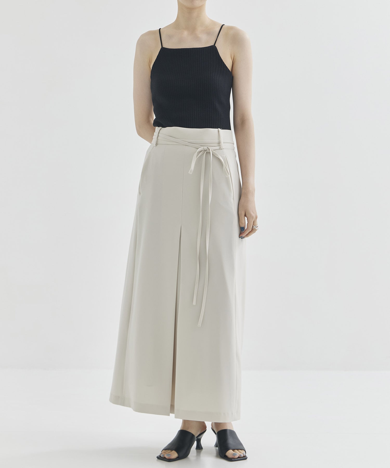 High Waist Tucked Skirt STUDIOUS