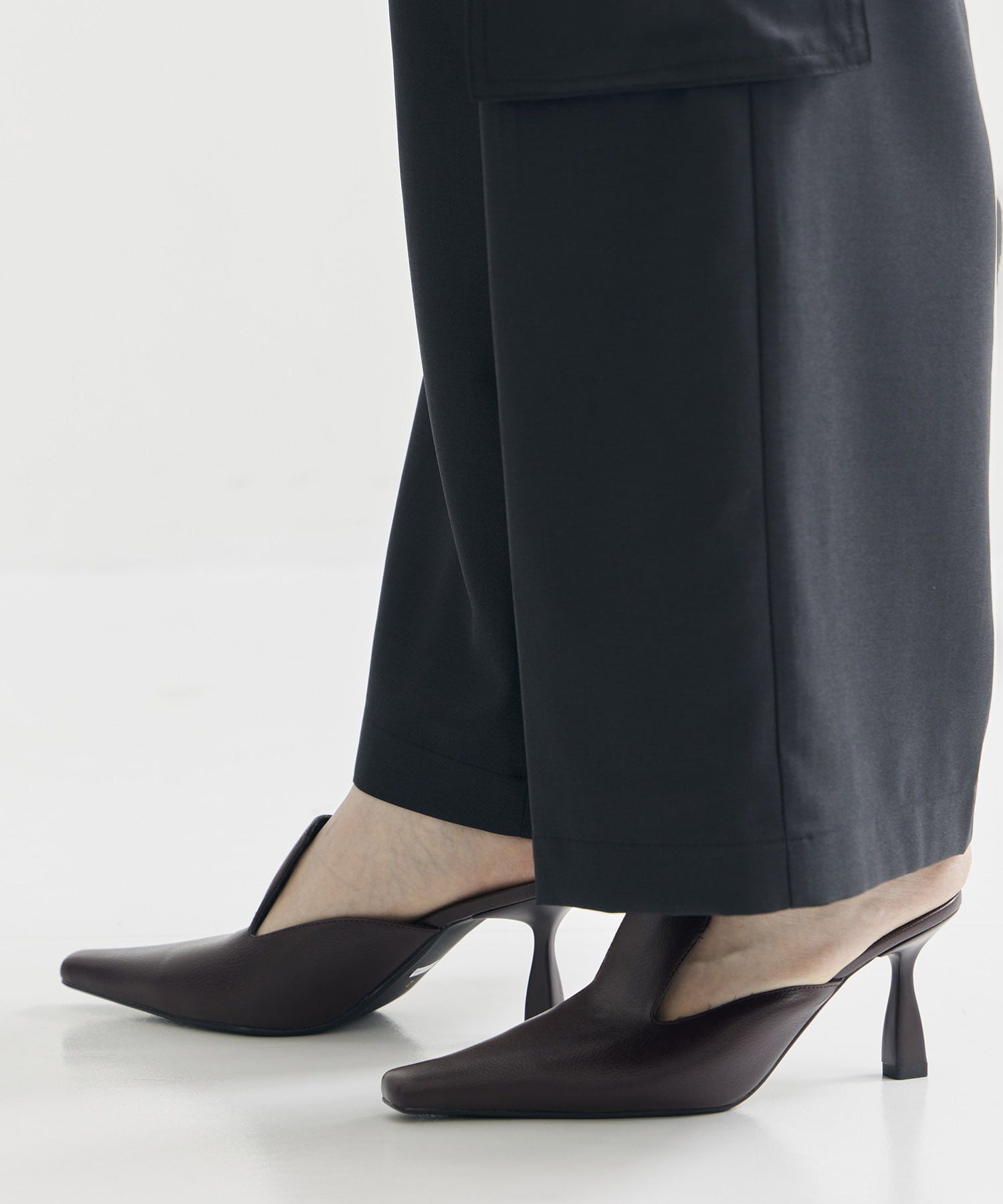 Pointed Square Toe Mule STUDIOUS