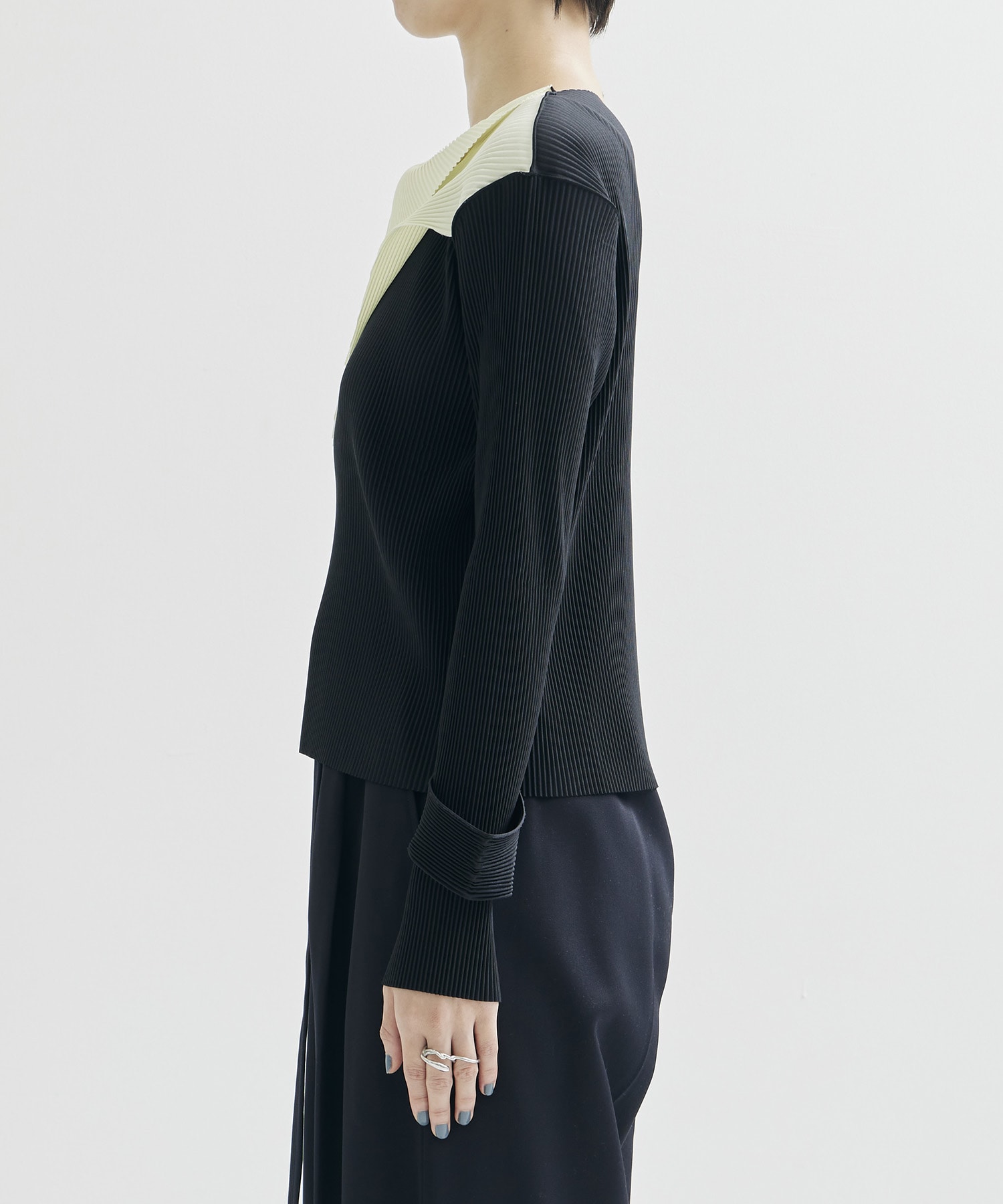 DRAPED NECK TOP kotohayokozawa