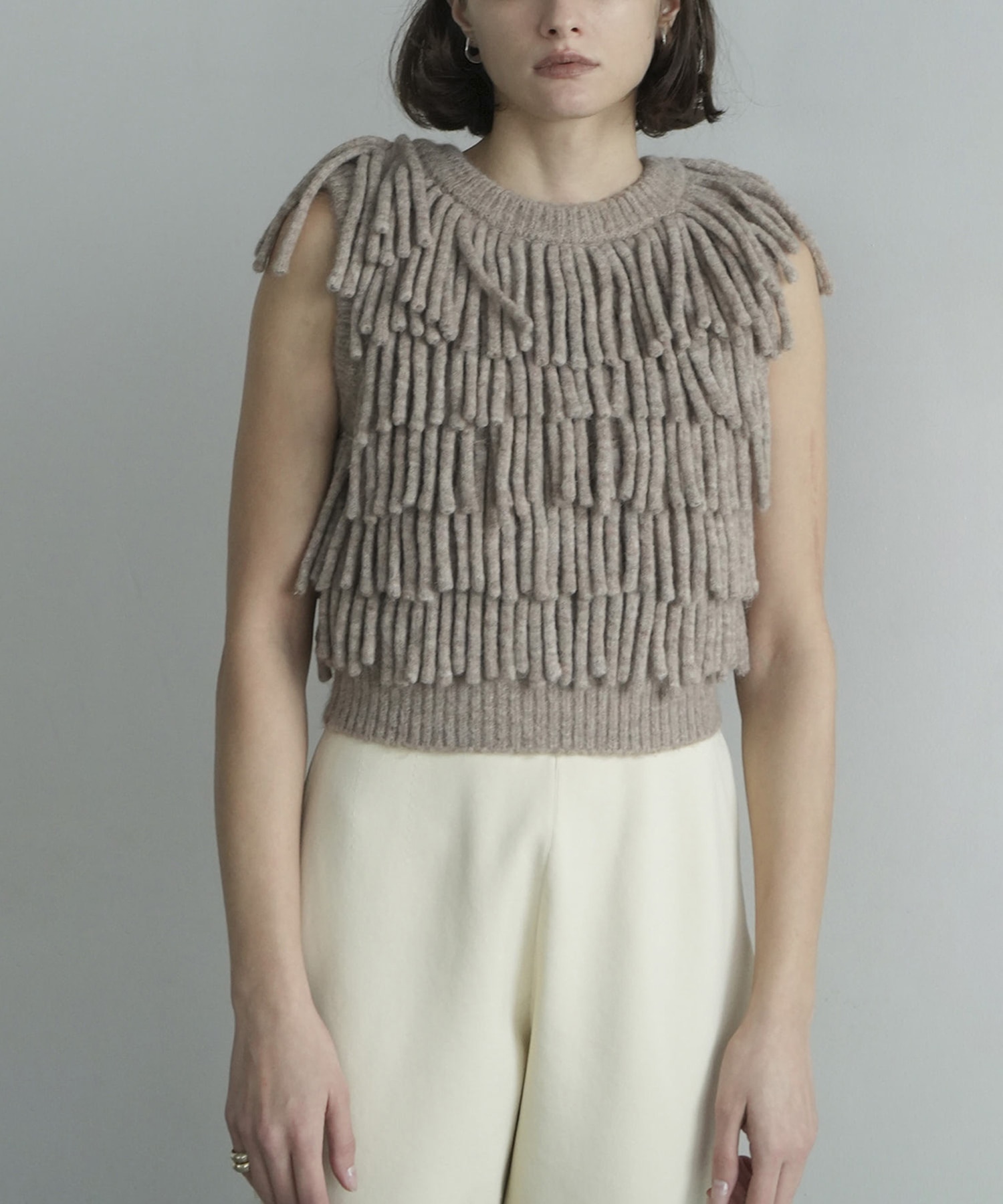 W FACE FRINGE KNIT VEST CLANE