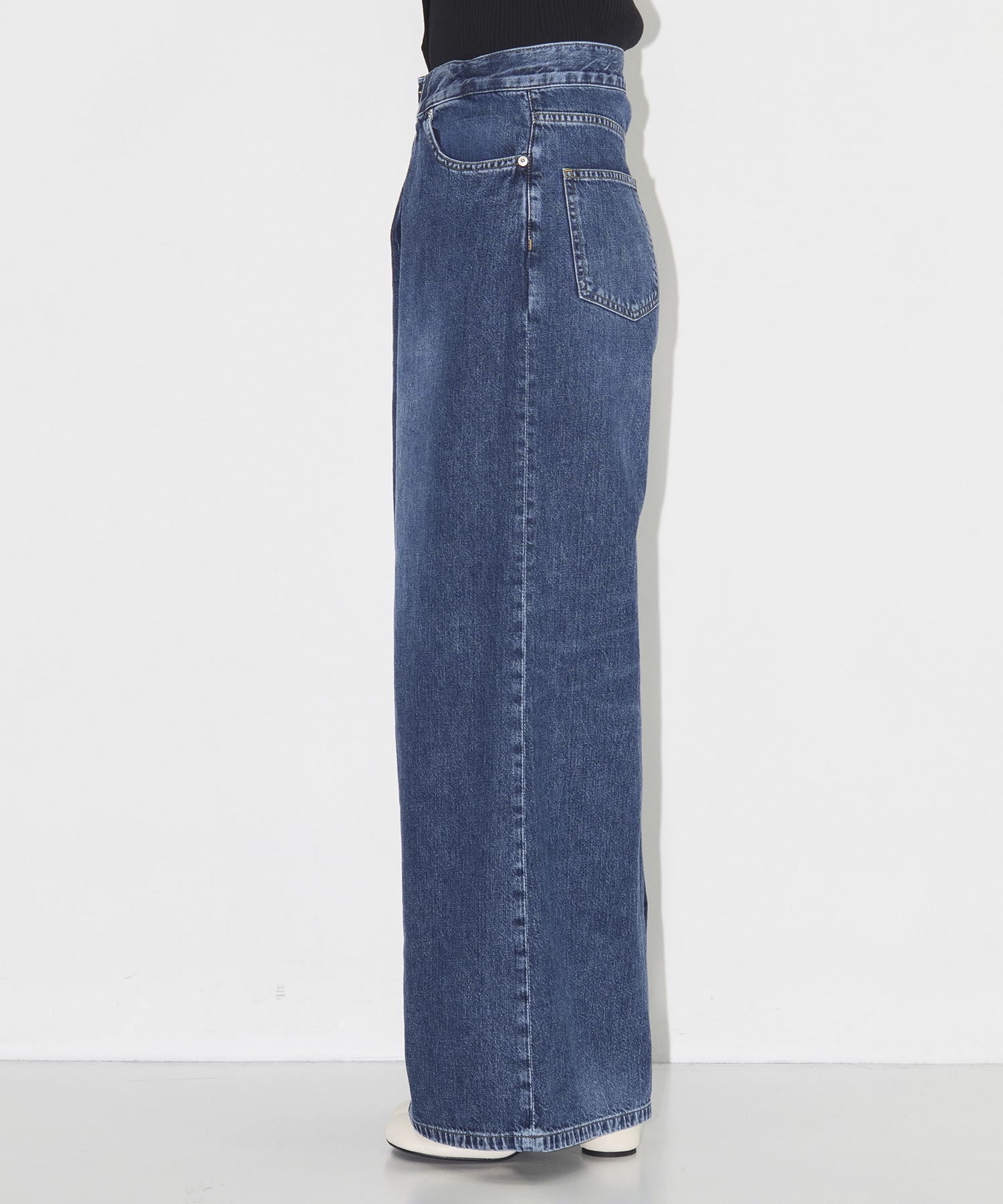 WASHED DENIM WIDE PANTS (SHORT LENGTH) JOHN LAWRENCE SULLIVAN