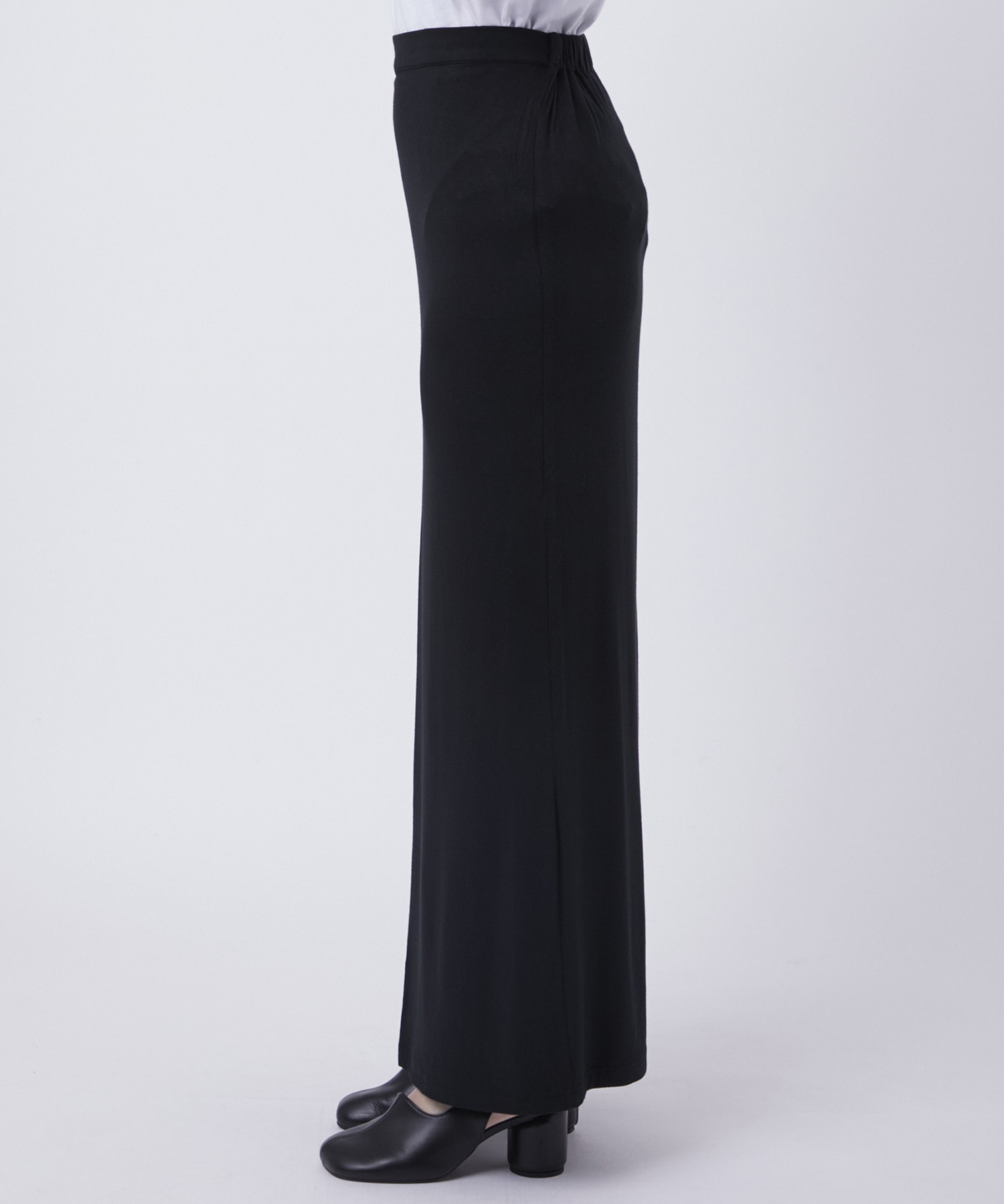 Bella stretch maxi skirt foundrymews