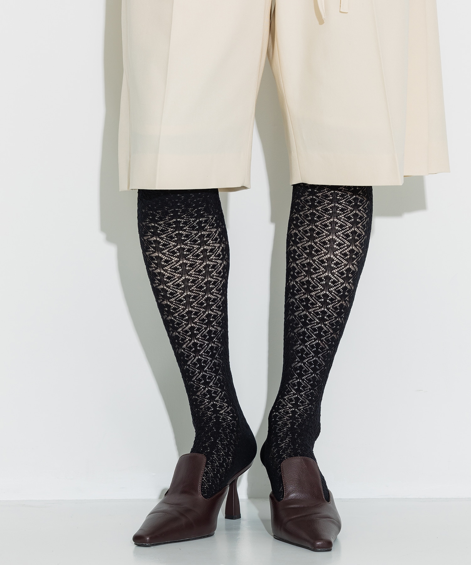 LACE KNEE SOCKS FETICO