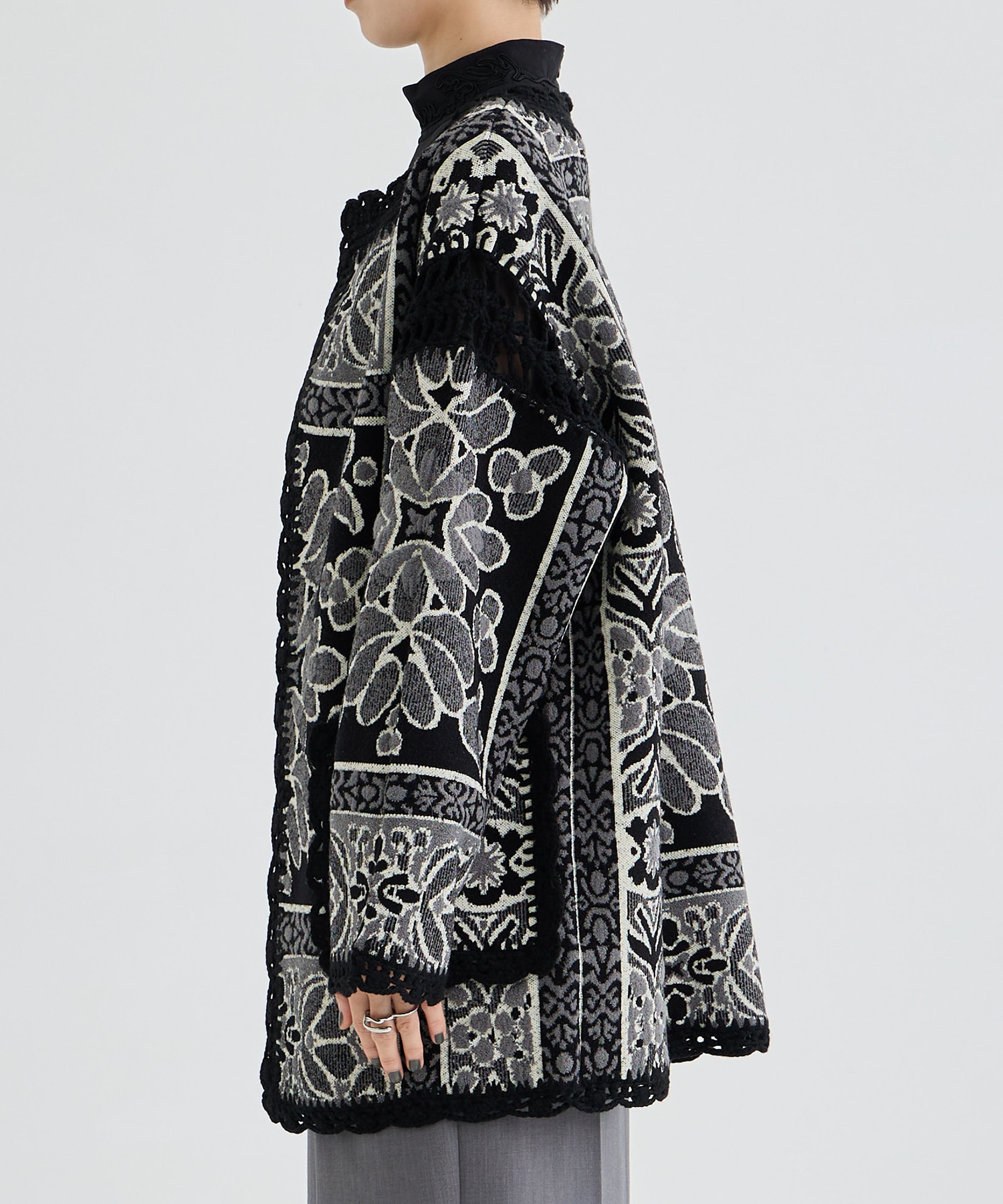 RUG PATTERN KNIT JACKET AMERI