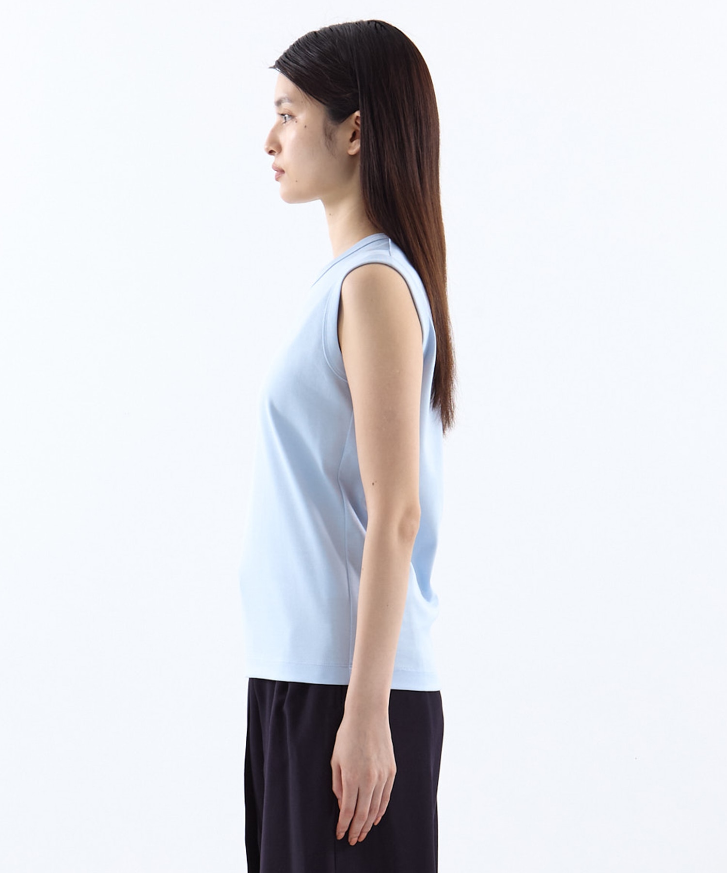 REFINA SLEEVELESS T-SHIRT CINOH