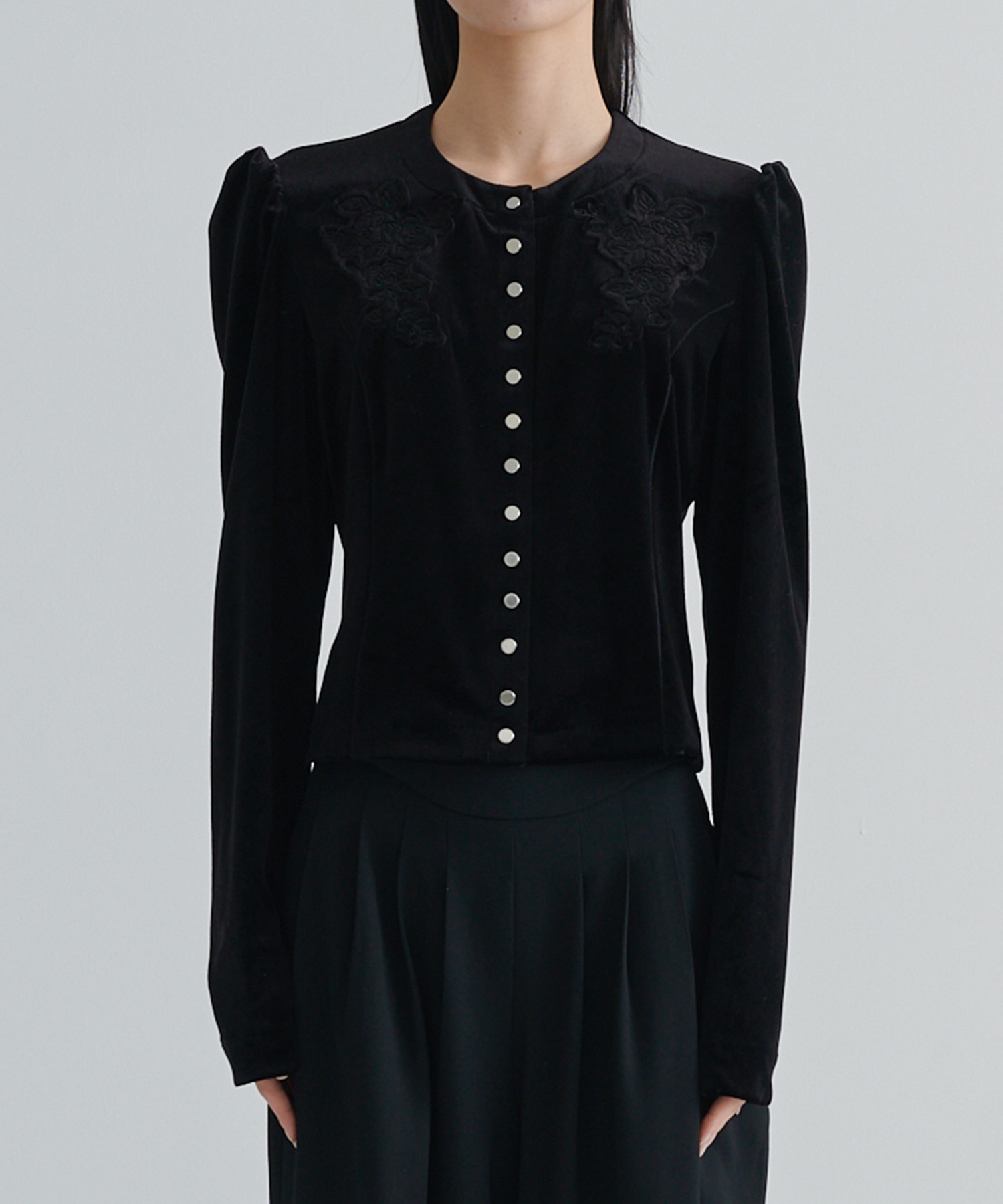 ROSE-EMBROIDERED VELOUR CARDIGAN FETICO