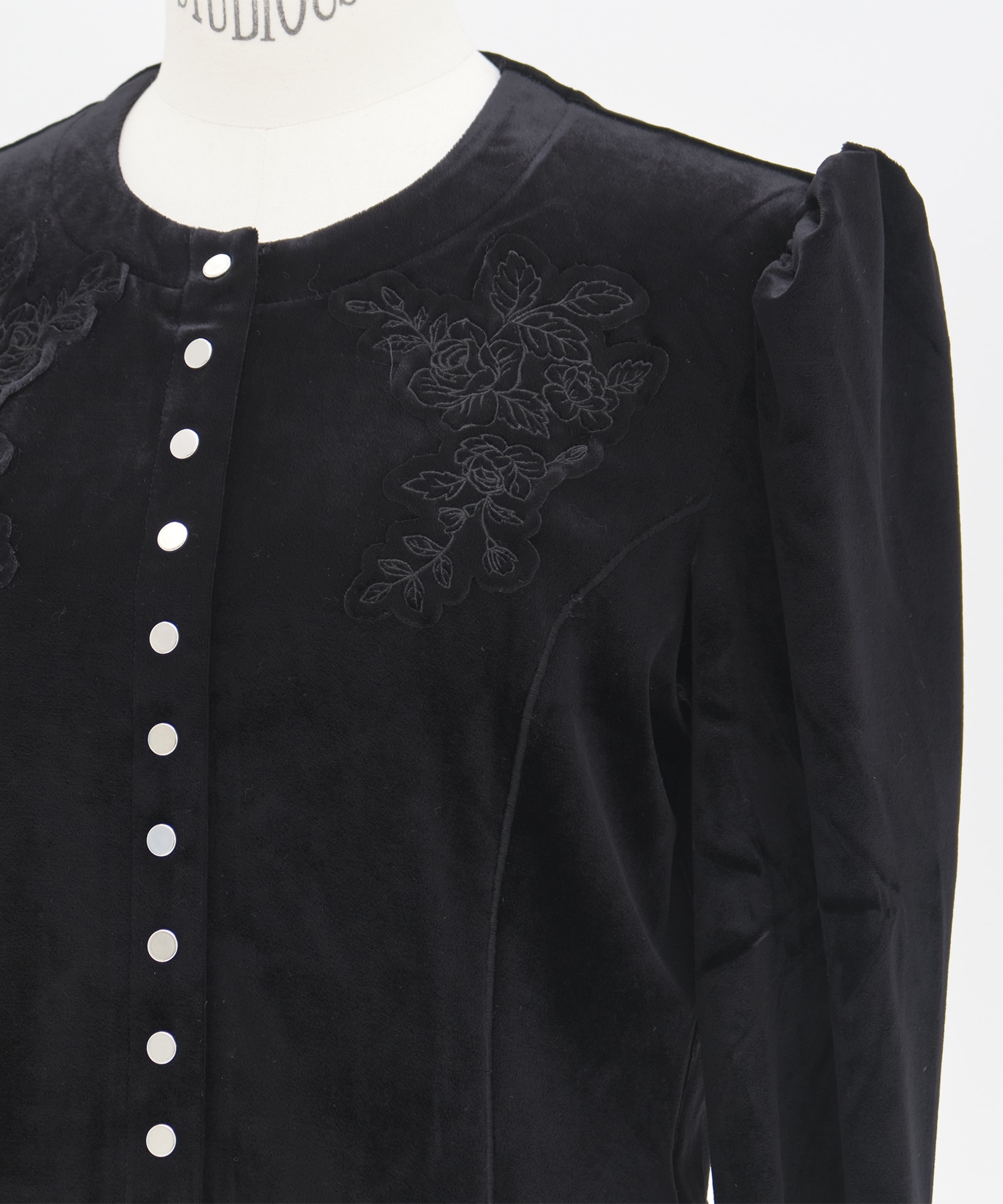 ROSE-EMBROIDERED VELOUR CARDIGAN FETICO