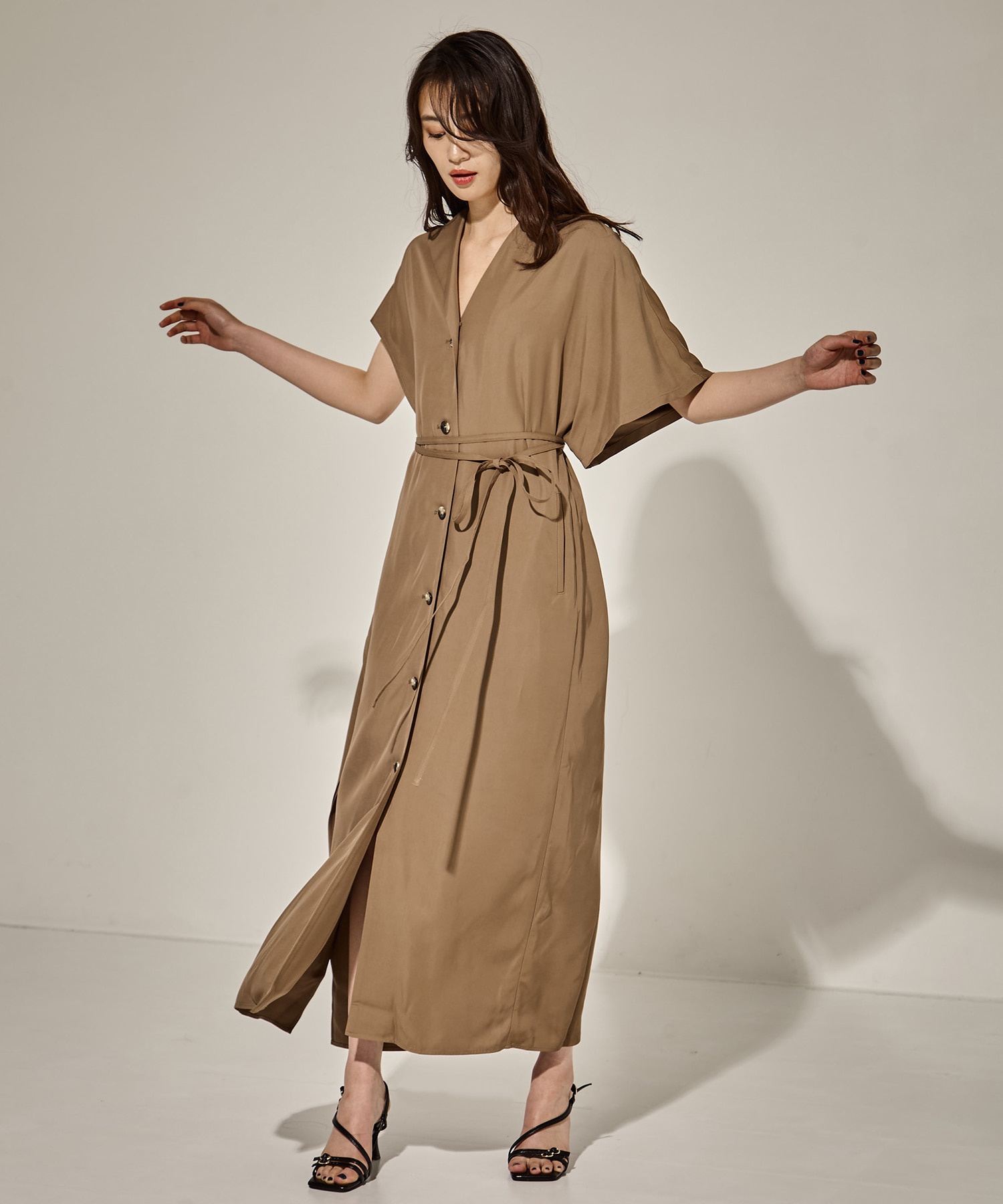 Ana asymmetry dress BE AKIRANAKA