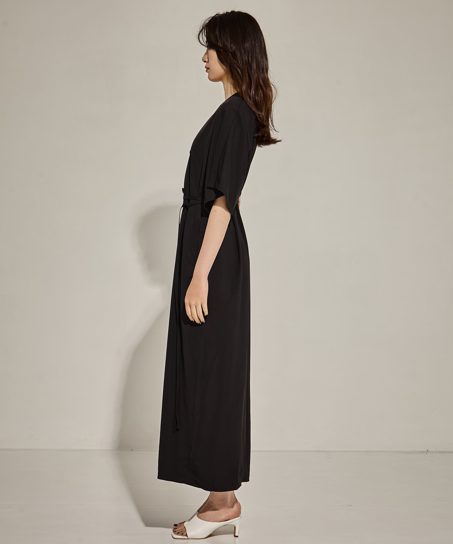 Ana asymmetry dress BK AKIRANAKA