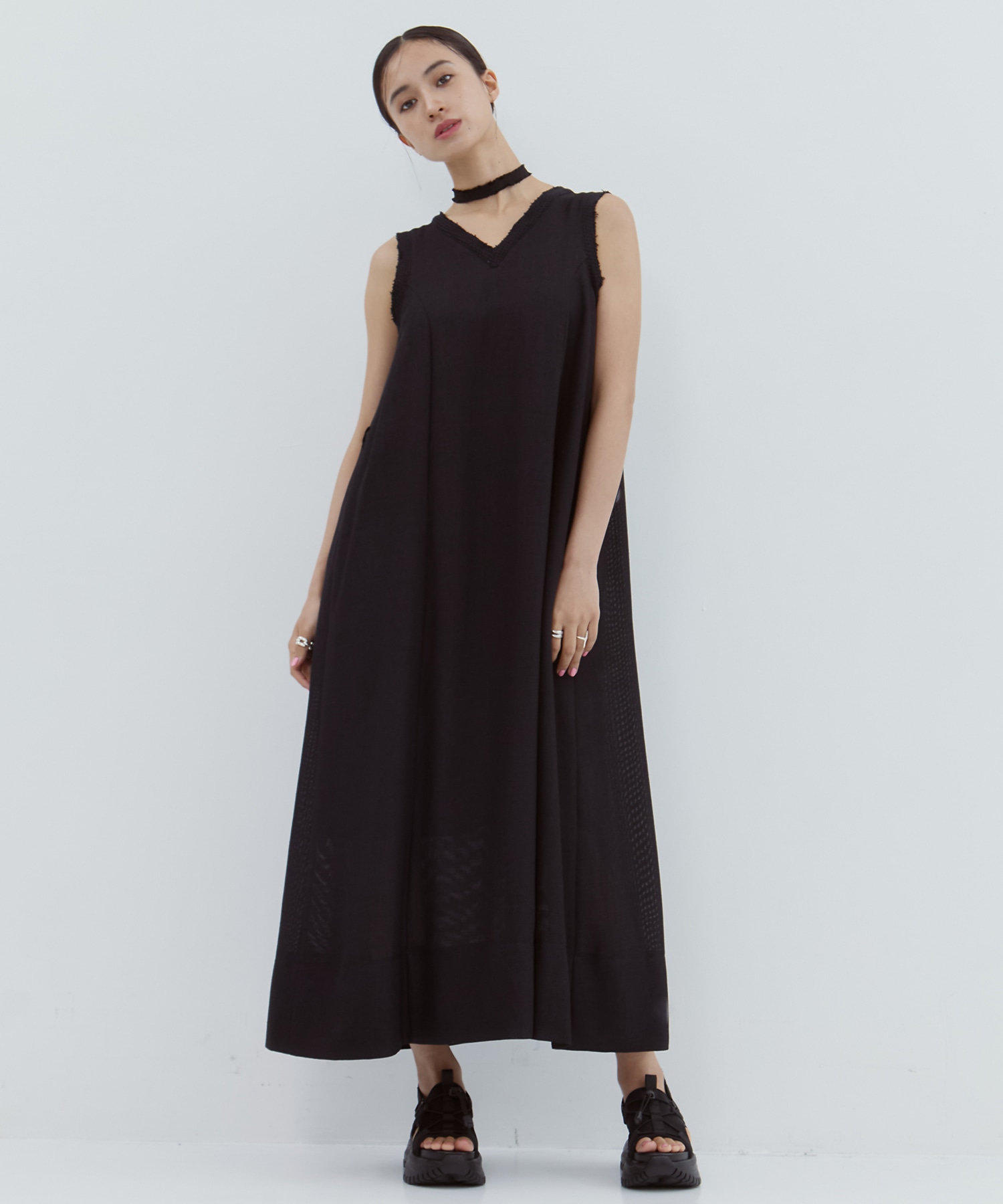 V Neck Sleeveless Mesh Dress STUDIOUS