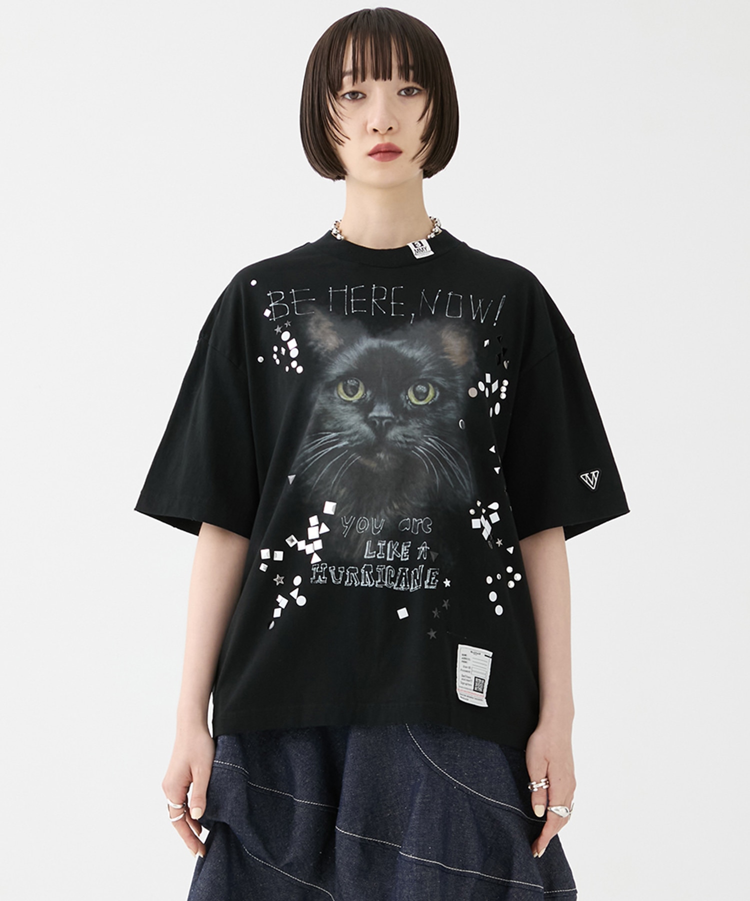 EMBELLISHED DISTRESSED TEE Maison MIHARA YASUHIRO