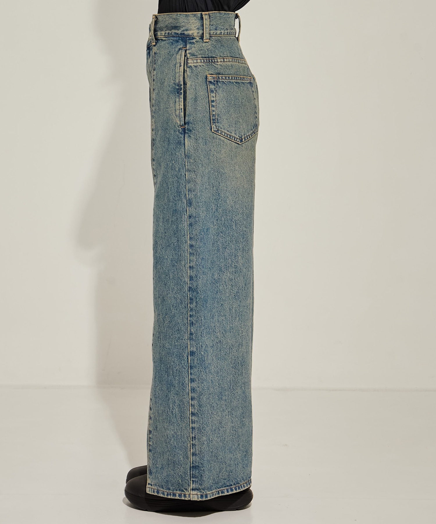 Side Folded Jeans STUDIOUS