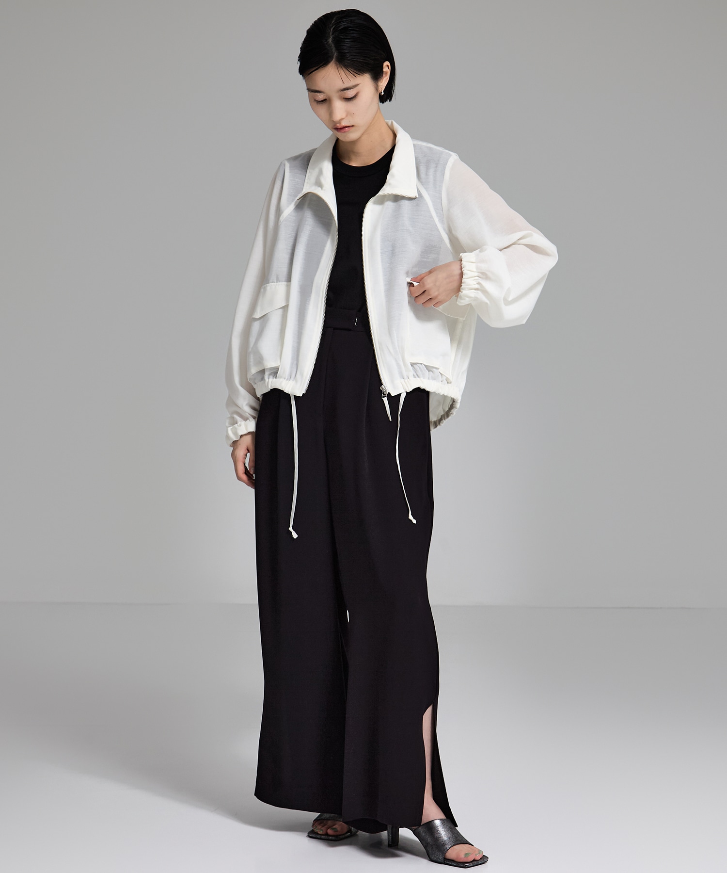 BACK SATIN SIDE SLIT PANTS STUDIOUS