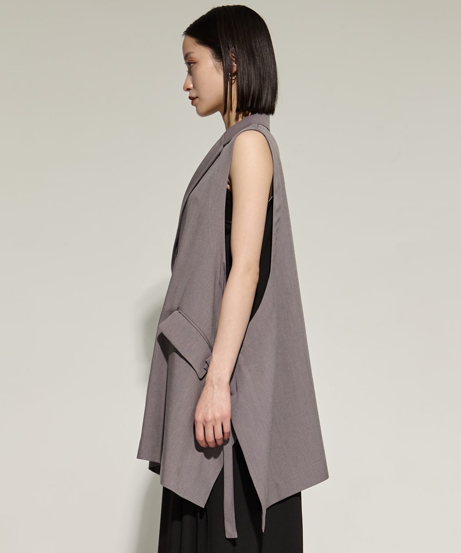 Side Eyelet Vest UJOH