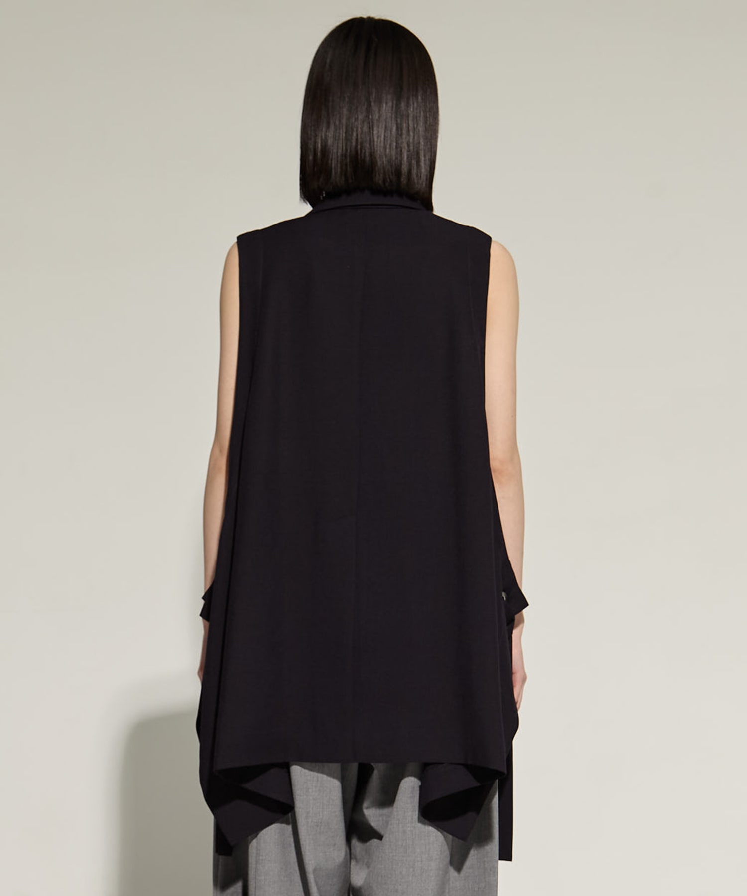 Side Eyelet Vest UJOH
