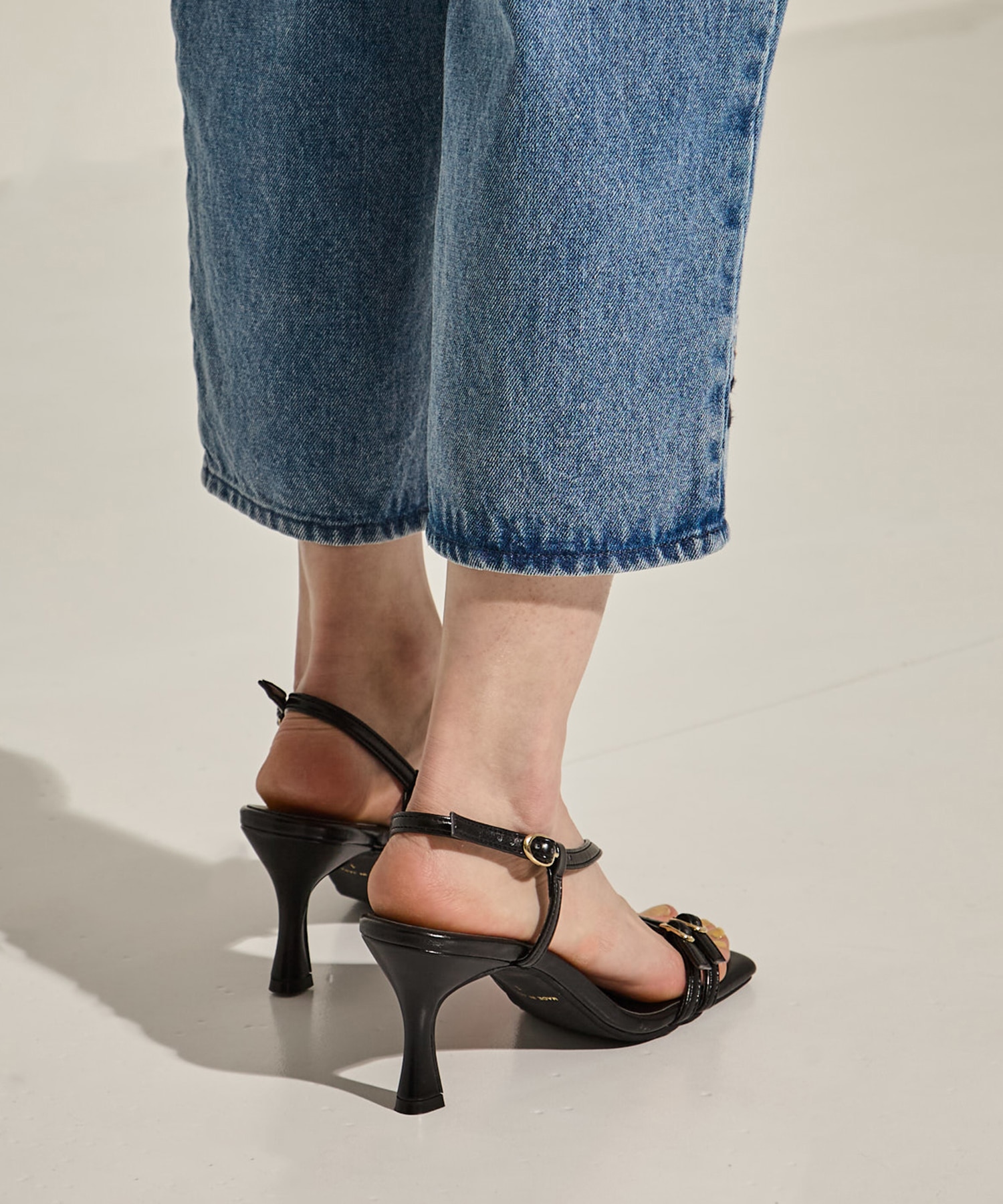 Multi Adjust Strap Sandals STUDIOUS