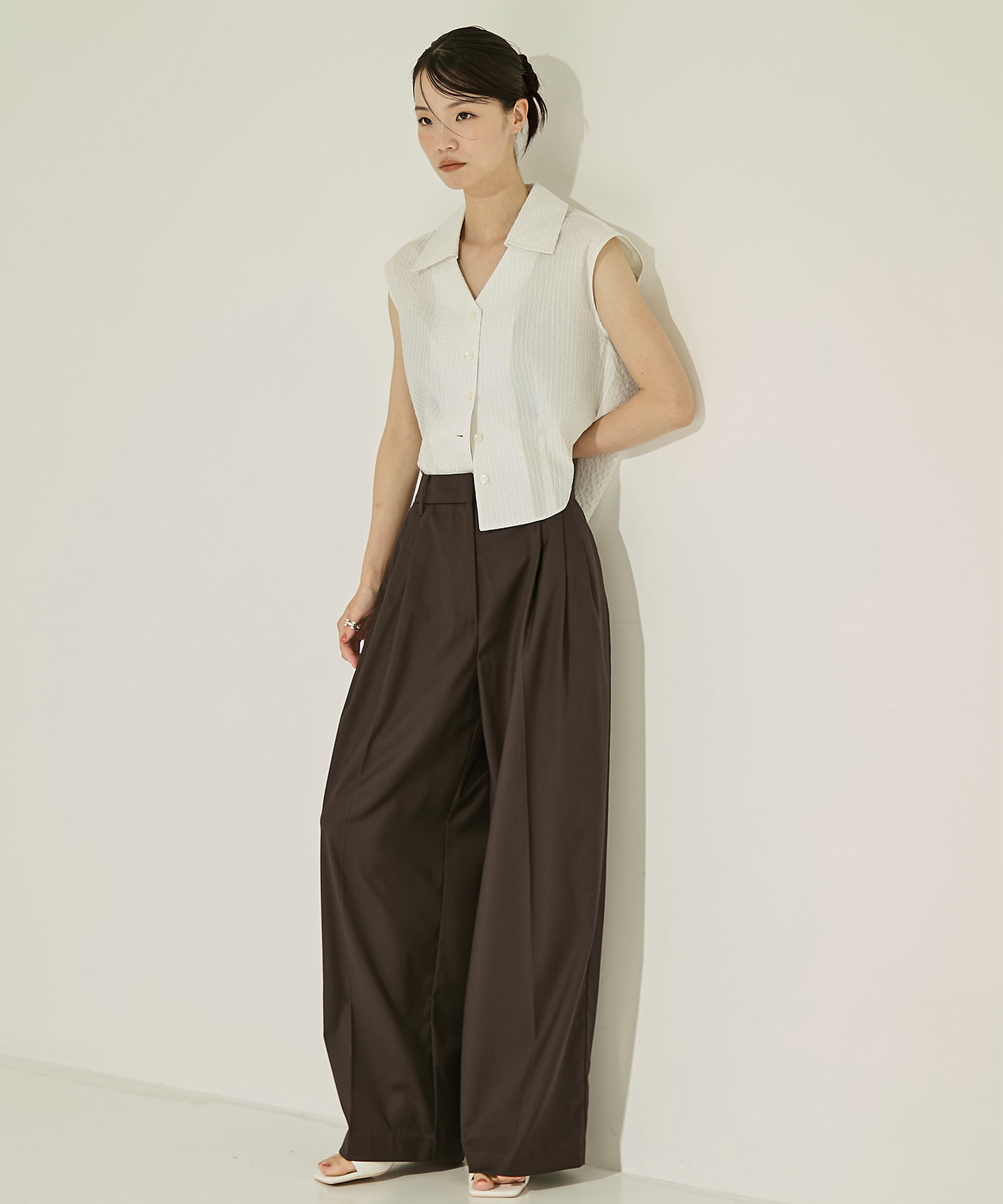 Seersucker Sleeveless Shirt STUDIOUS