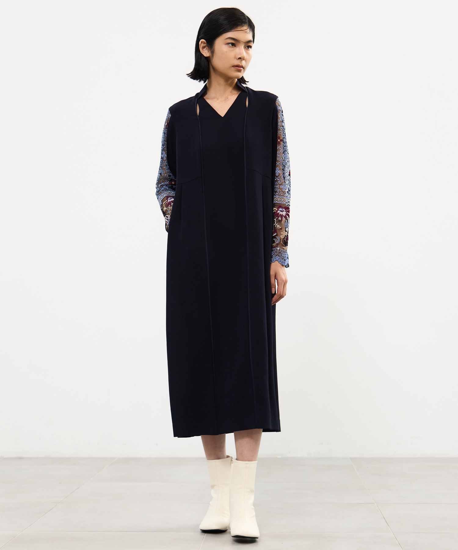 Petal collar lace dress MURRAL