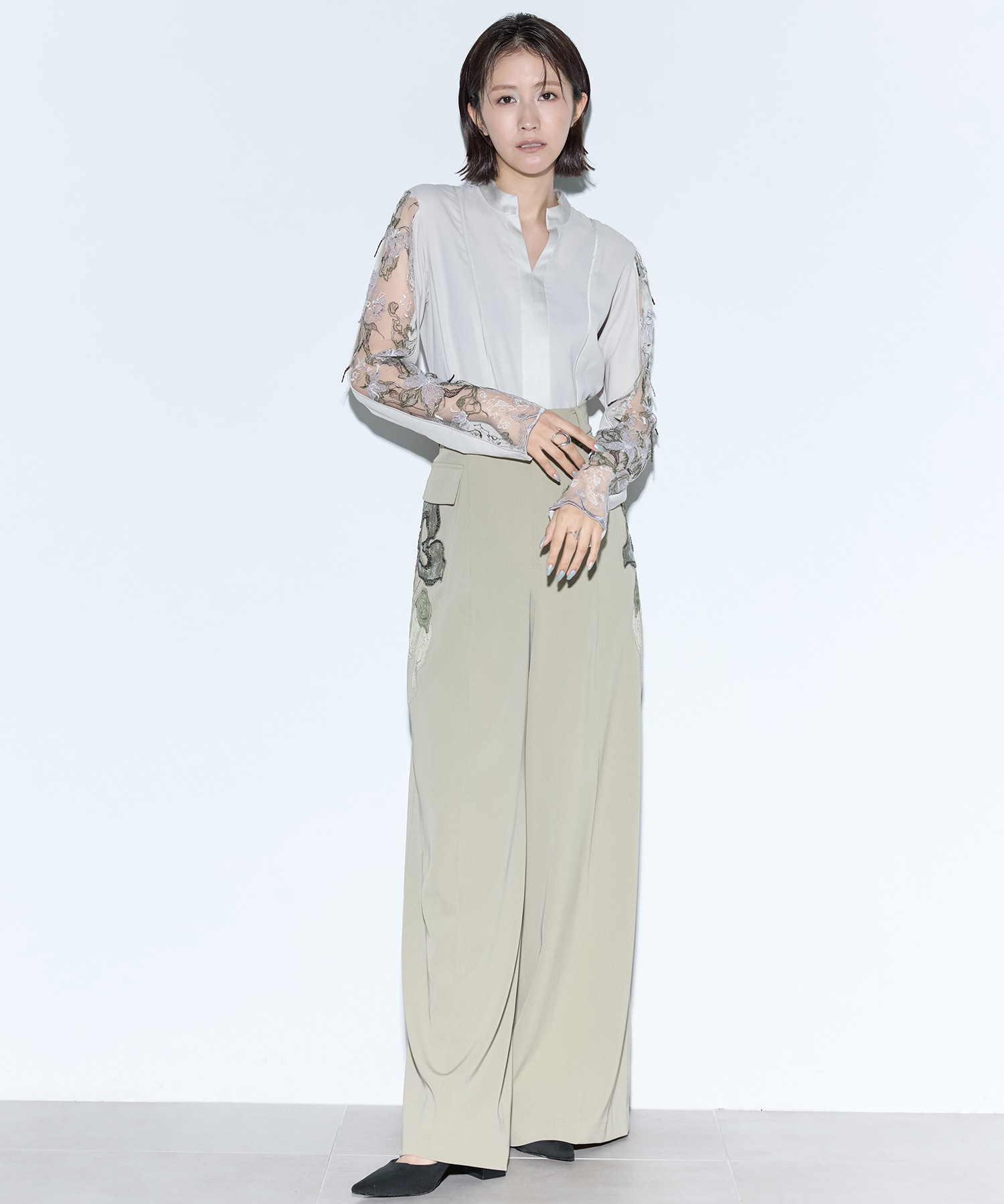 Tears flower lace tops MURRAL