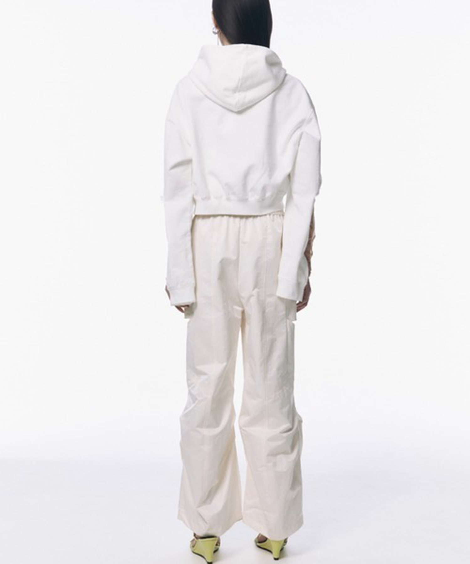 【美品】JOSE MOON SLIT SHORT HOODIE SLIT SHORT HOODIE(FREE WHITE): JOSEMOON: WOMENS｜ STUDIOUS