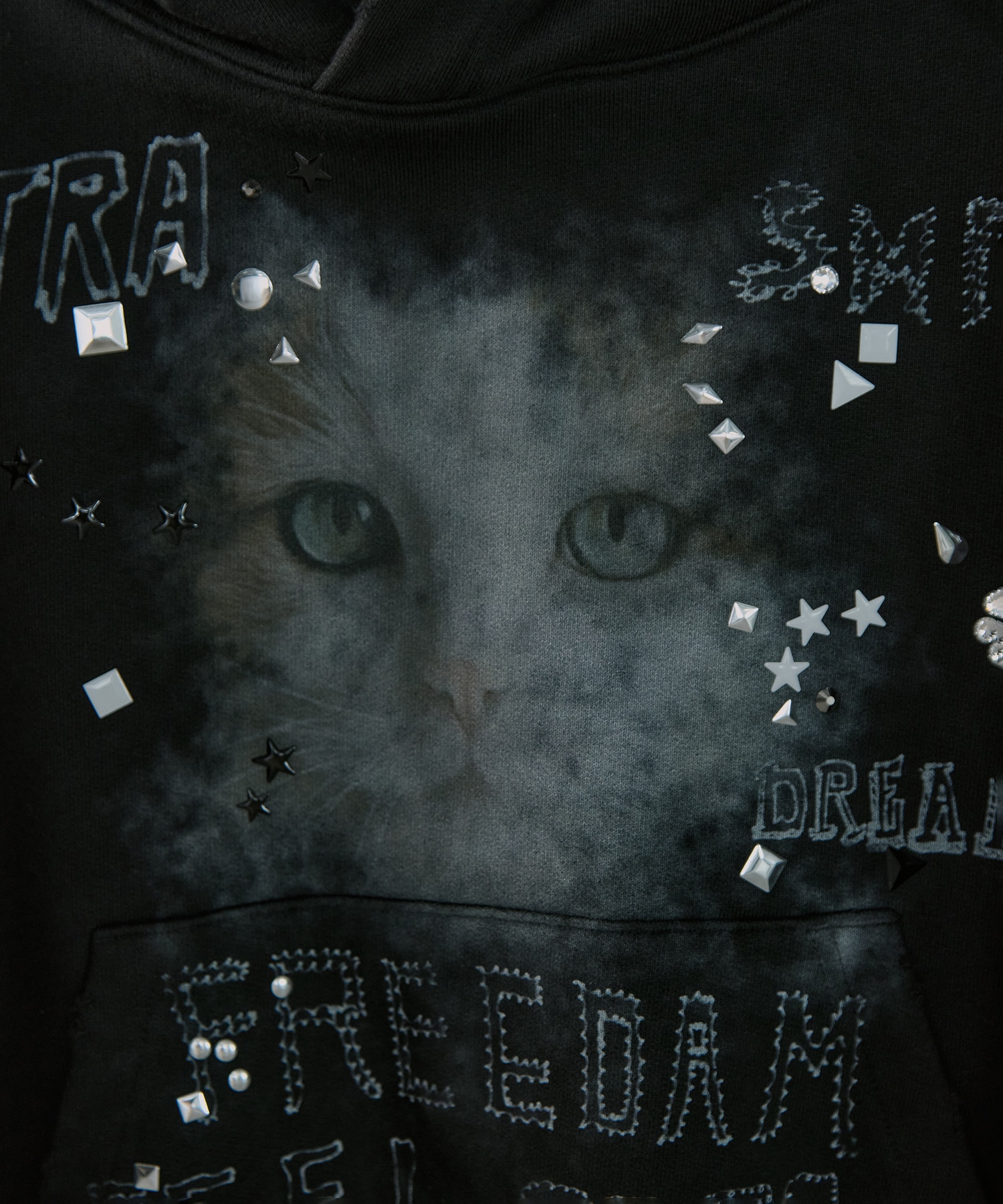 EMBELLISHED DISTRESSED HOODIE Maison MIHARA YASUHIRO