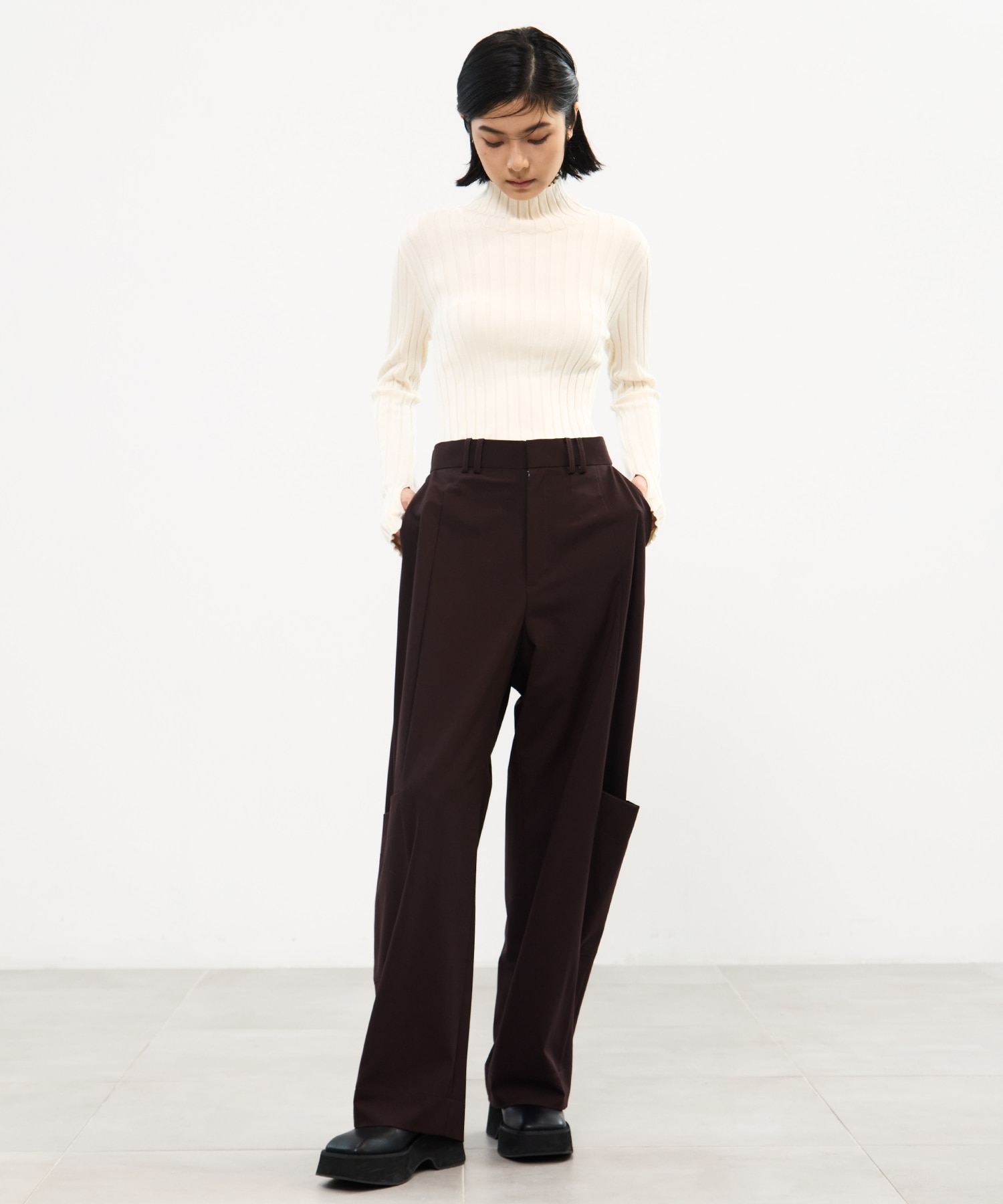 Soft Barrel Leg Cargo Trousers 