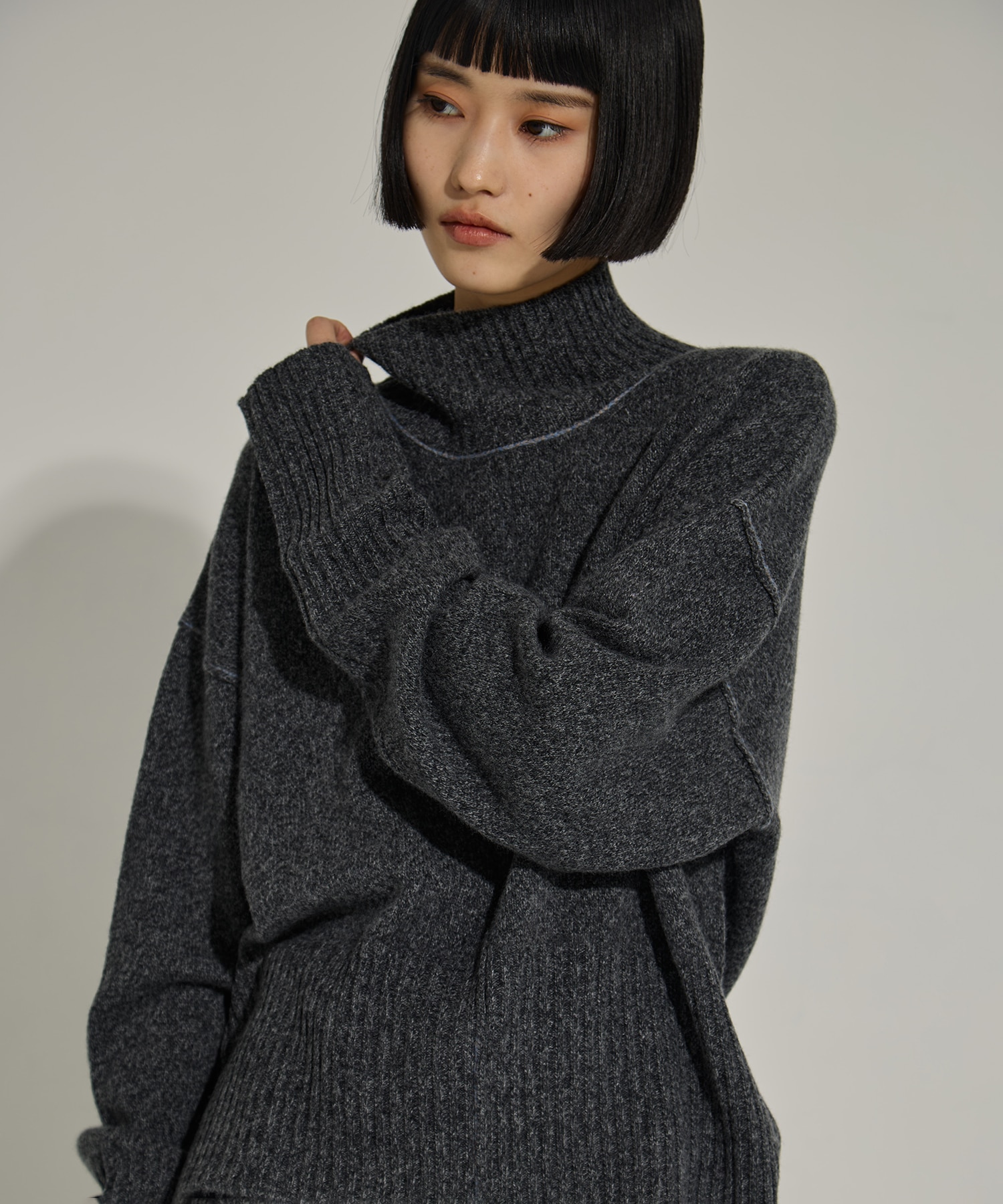 AKES-006（タートルネックニット） AKANE UTSUNOMIYA