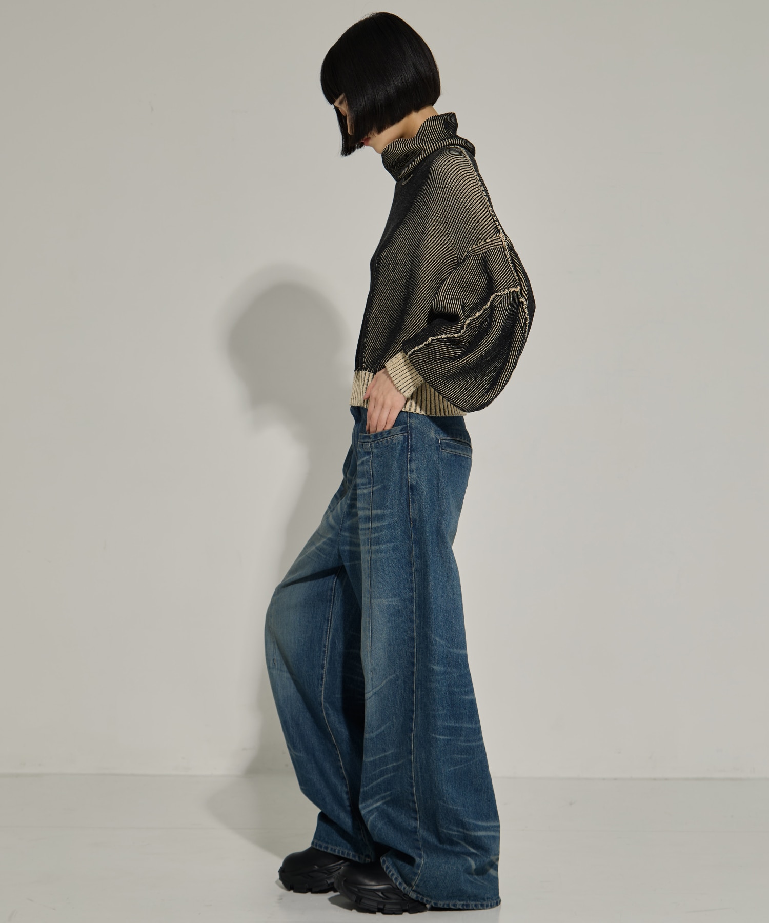 別注Dual face knit AKIKOAOKI