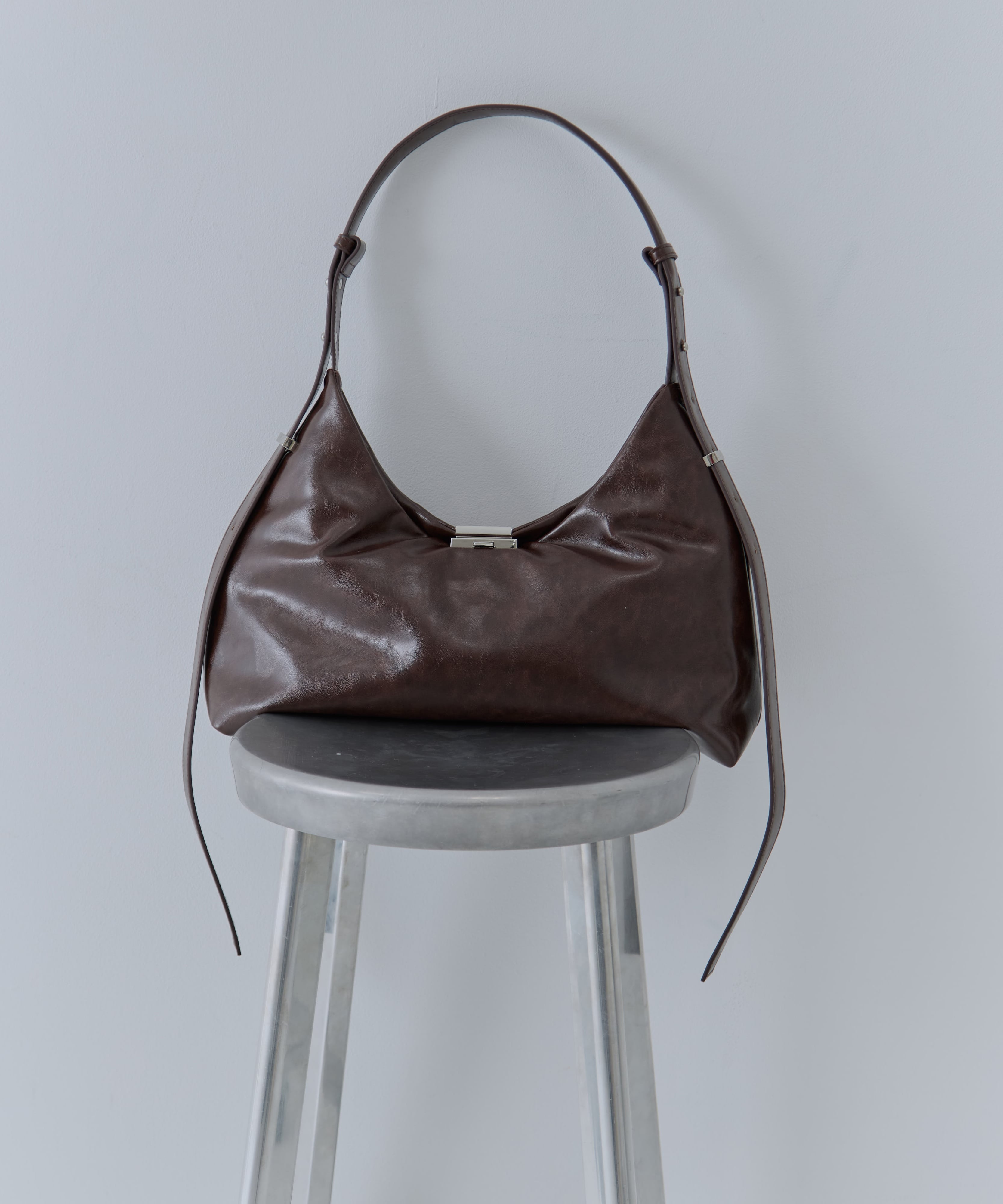 UND PARTS ACCENT ONE HANDLE BAG AMERI