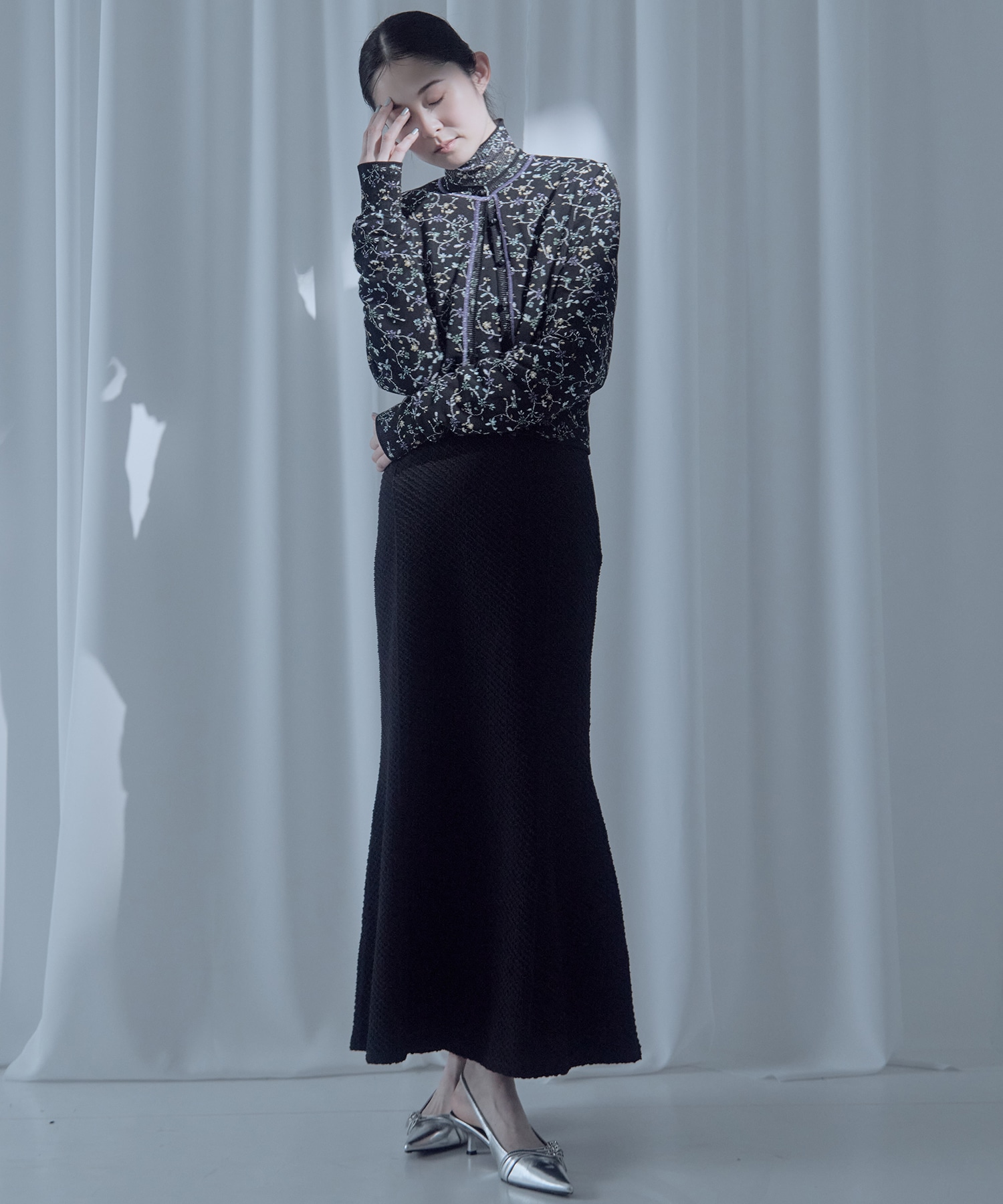 Floral Motif Glitter High Neck Knit Top Mame Kurogouchi