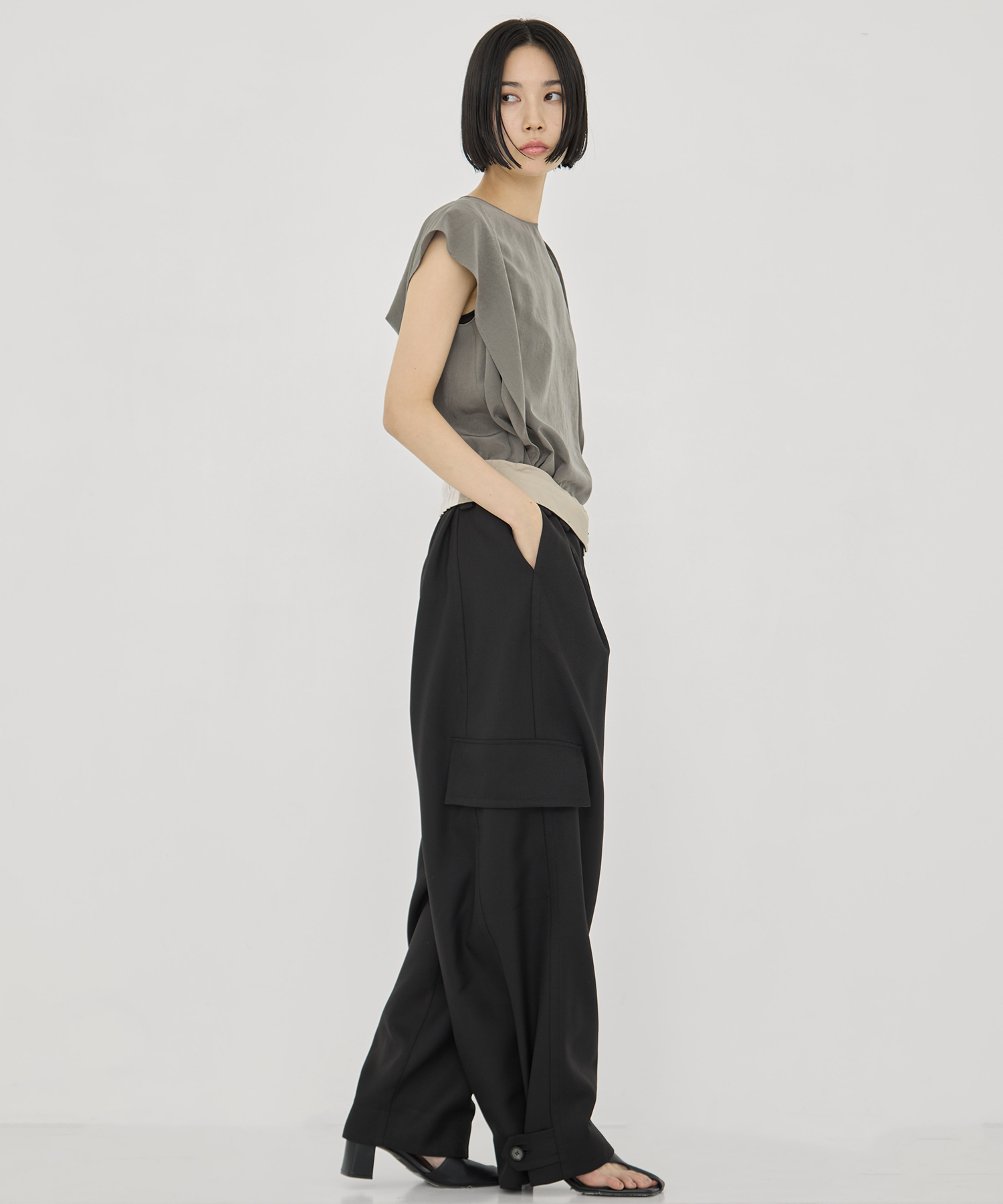 Barrel Leg Cargo Trousers STUDIOUS