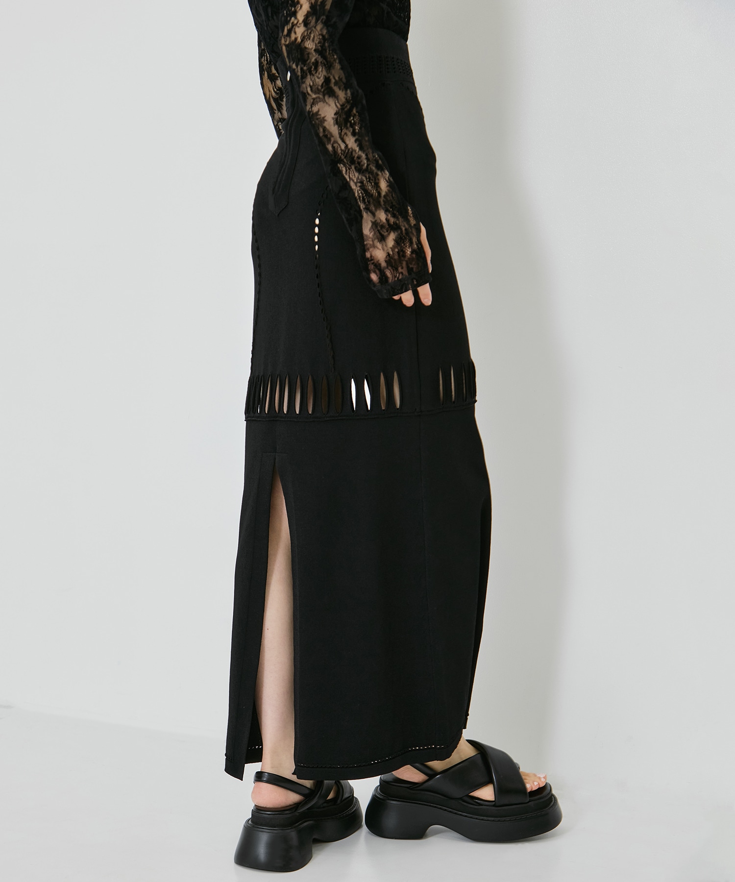 Padded Cross Sandals STUDIOUS