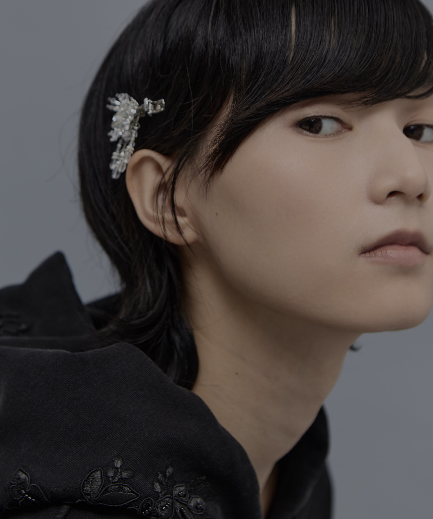 crystal hair clip right tanakadaisuke