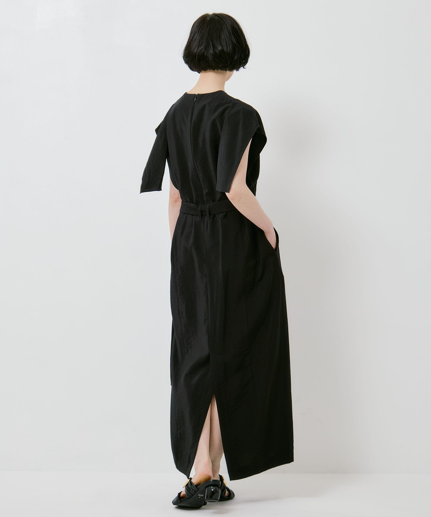 Severa dress AKIRANAKA