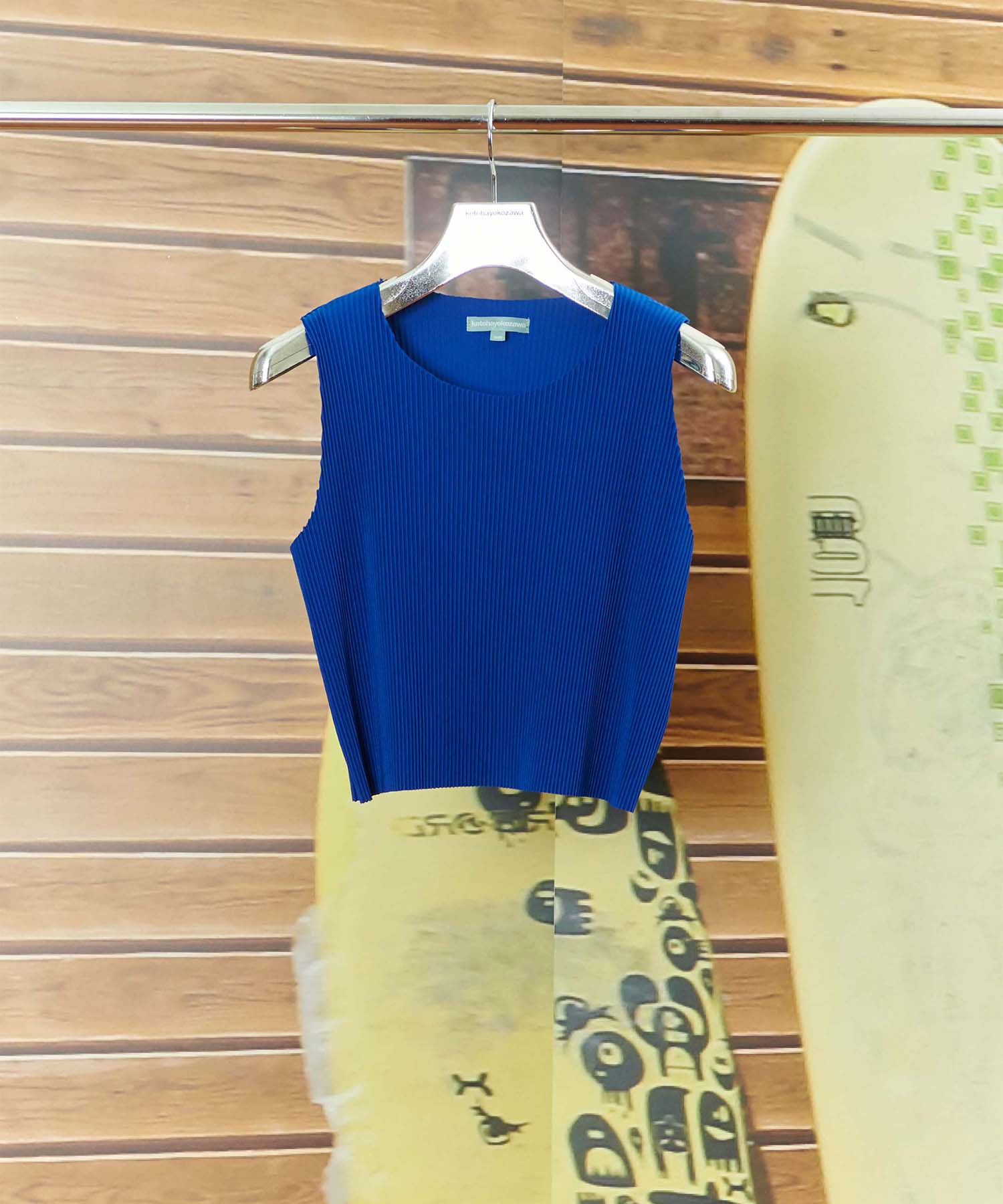 GHOST TODO TOP SHORTSLEEVE HIGHNECK +INNER kotohayokozawa