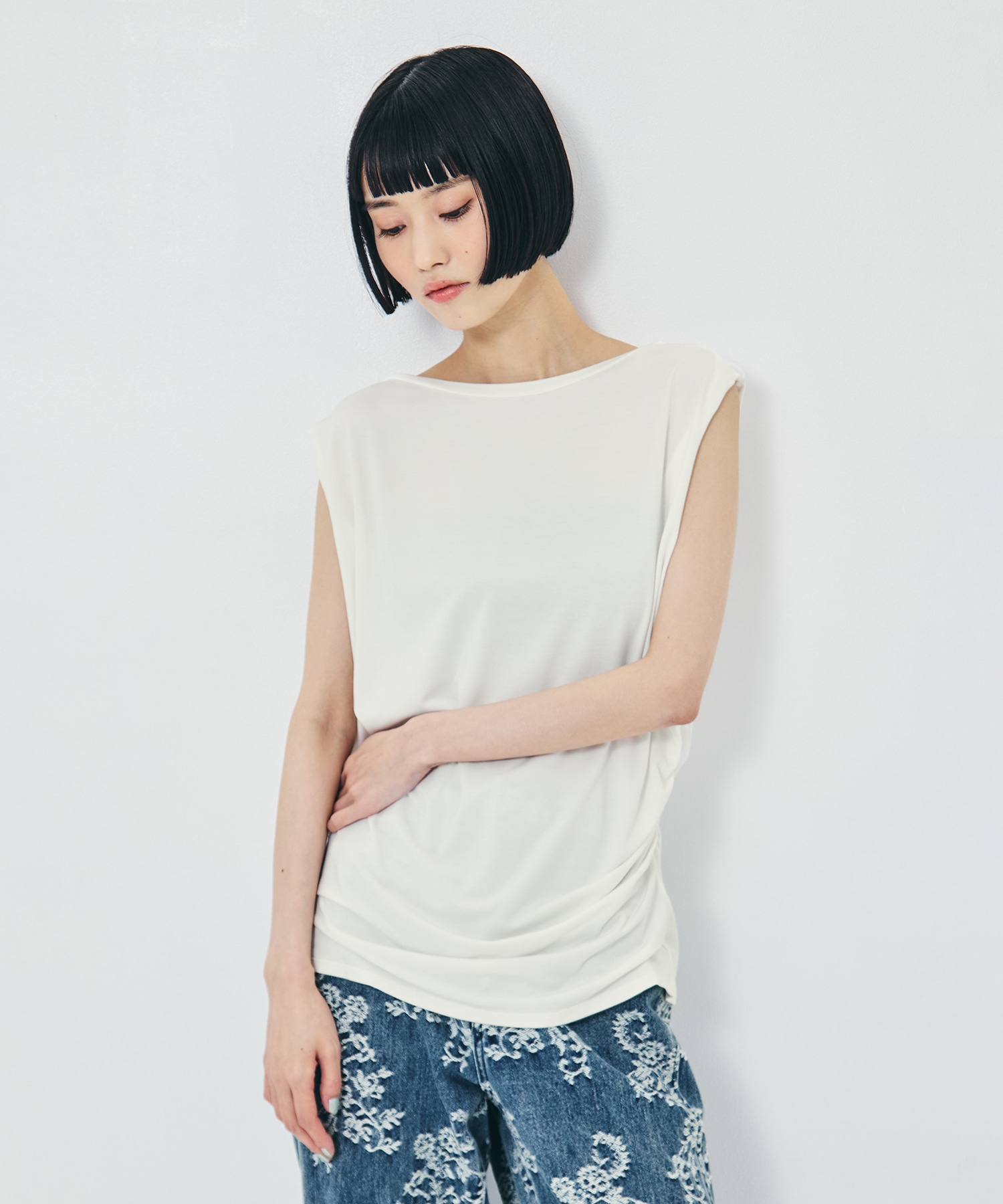 別注collagen no sleeve tops determ