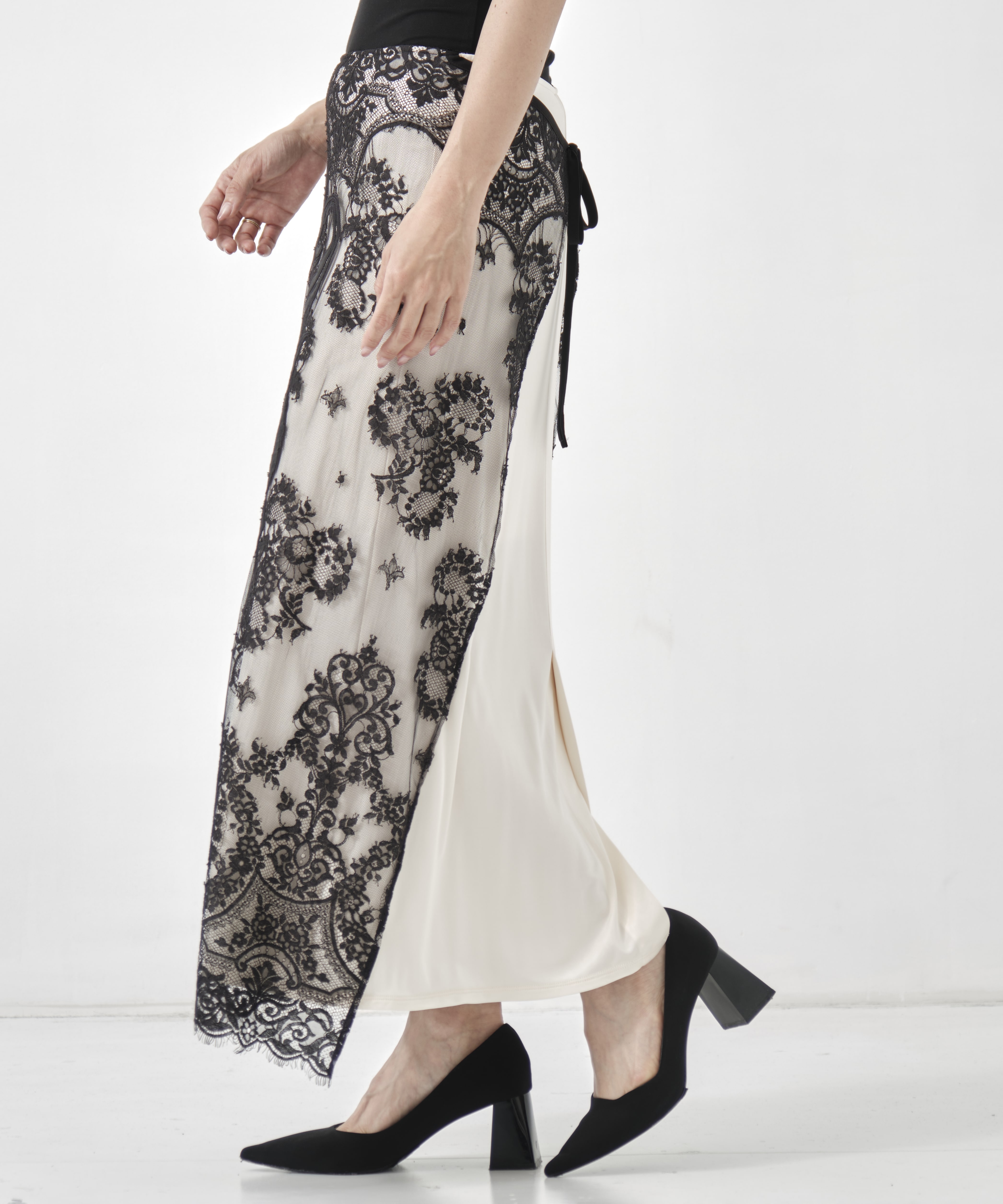 EMBROIDERED LACE SKIRT FETICO