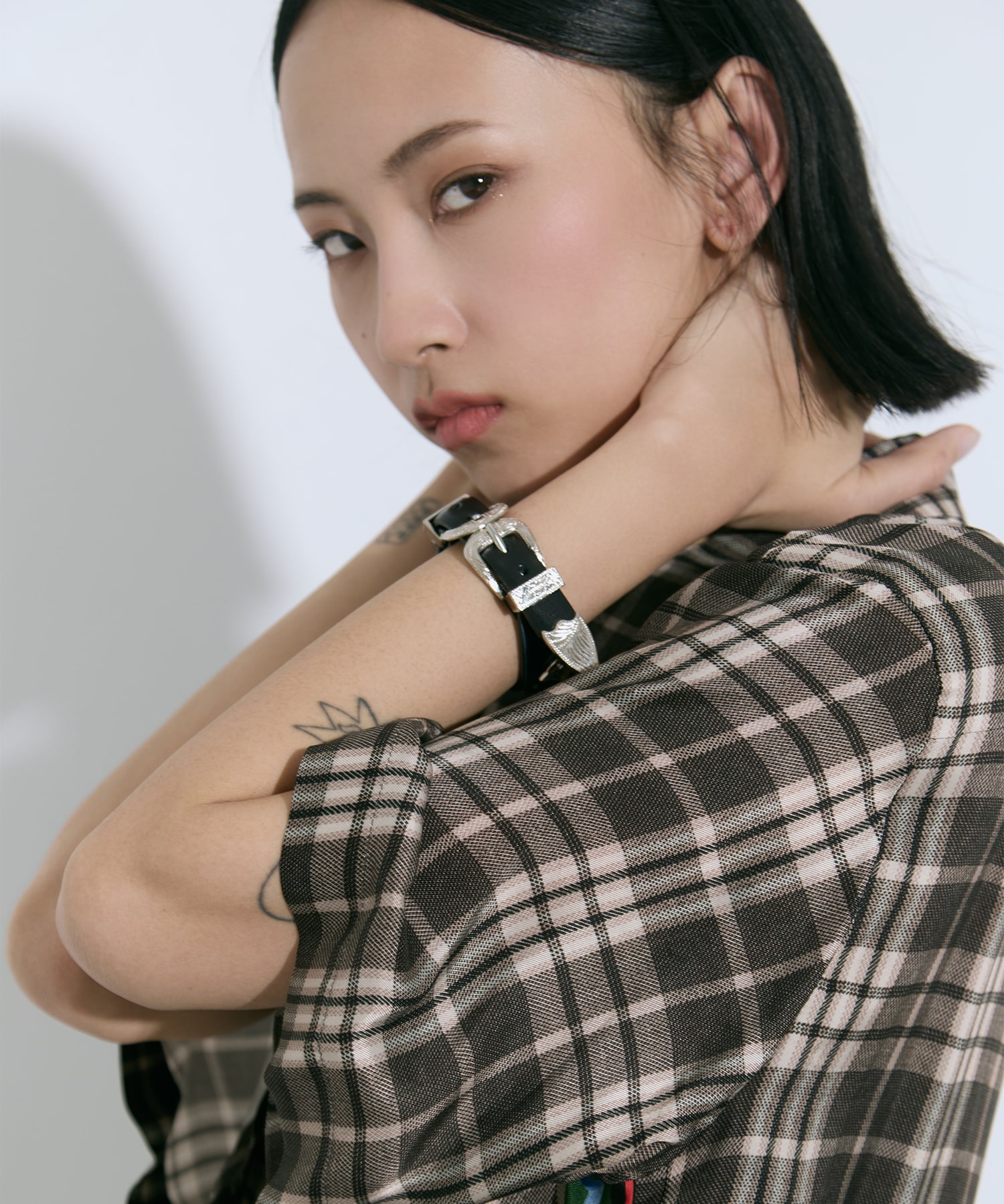 Double buckle concho bangle TOGA