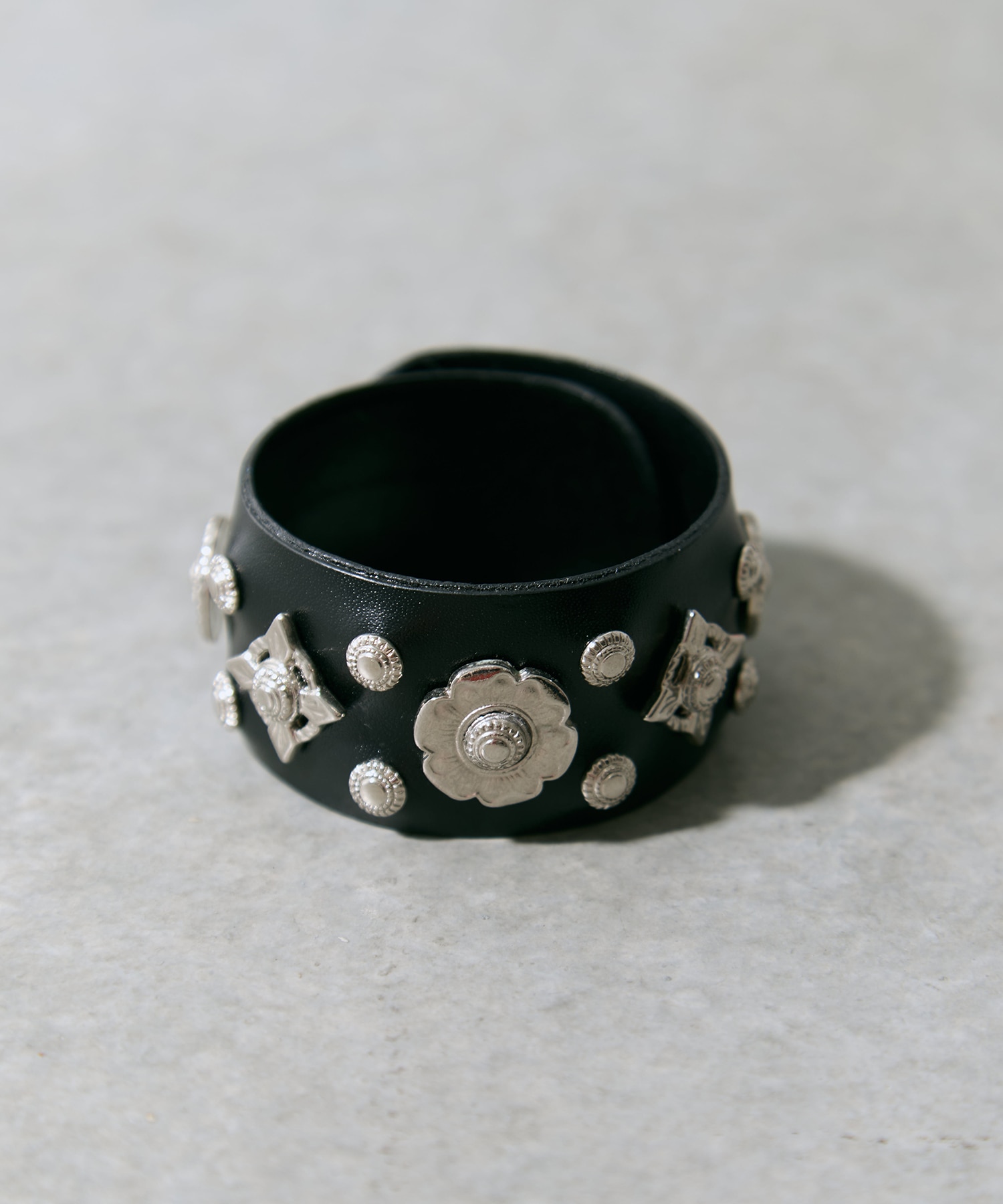Leather roll bangle TOGA