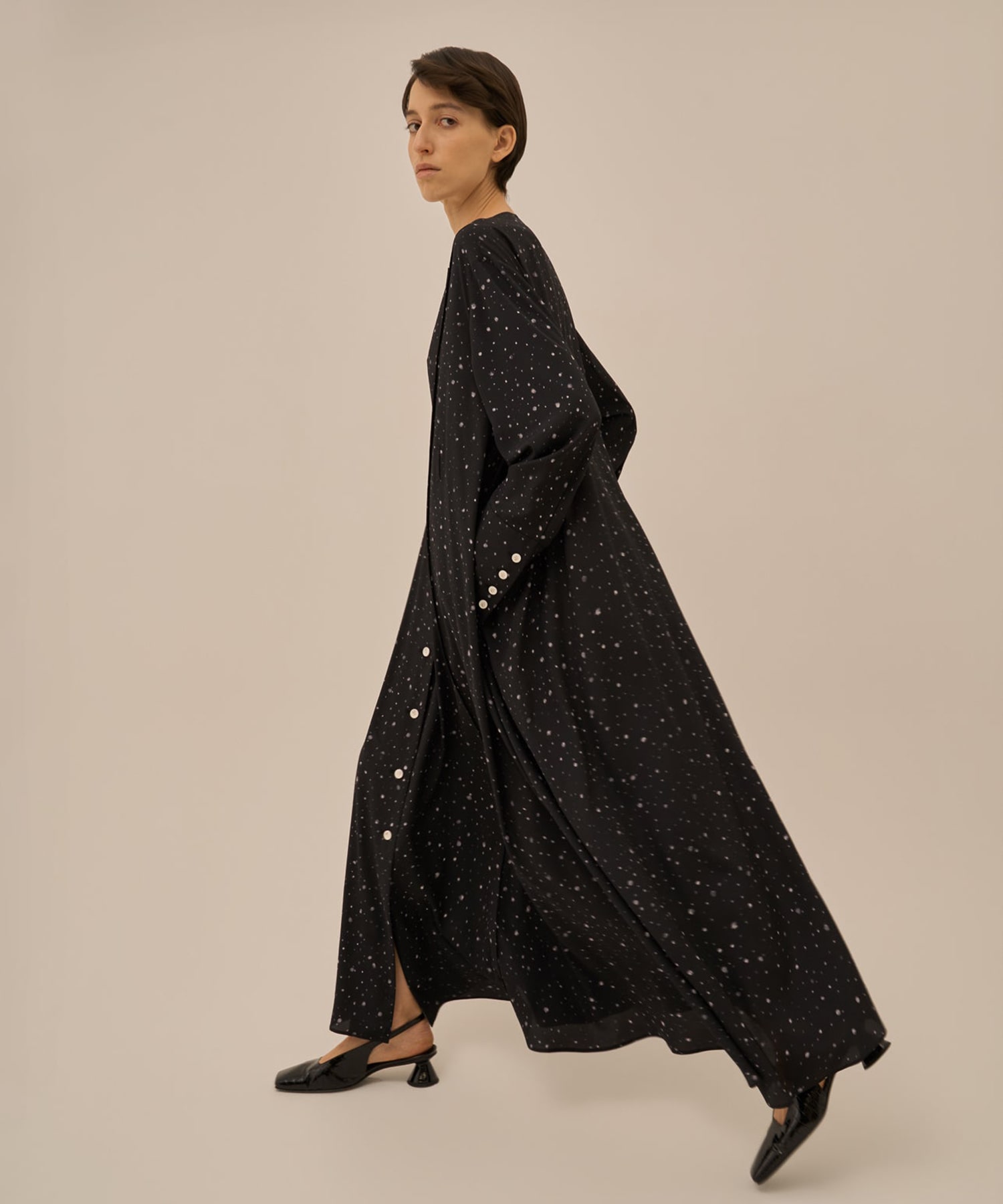 Yasetsu dress AKIRANAKA