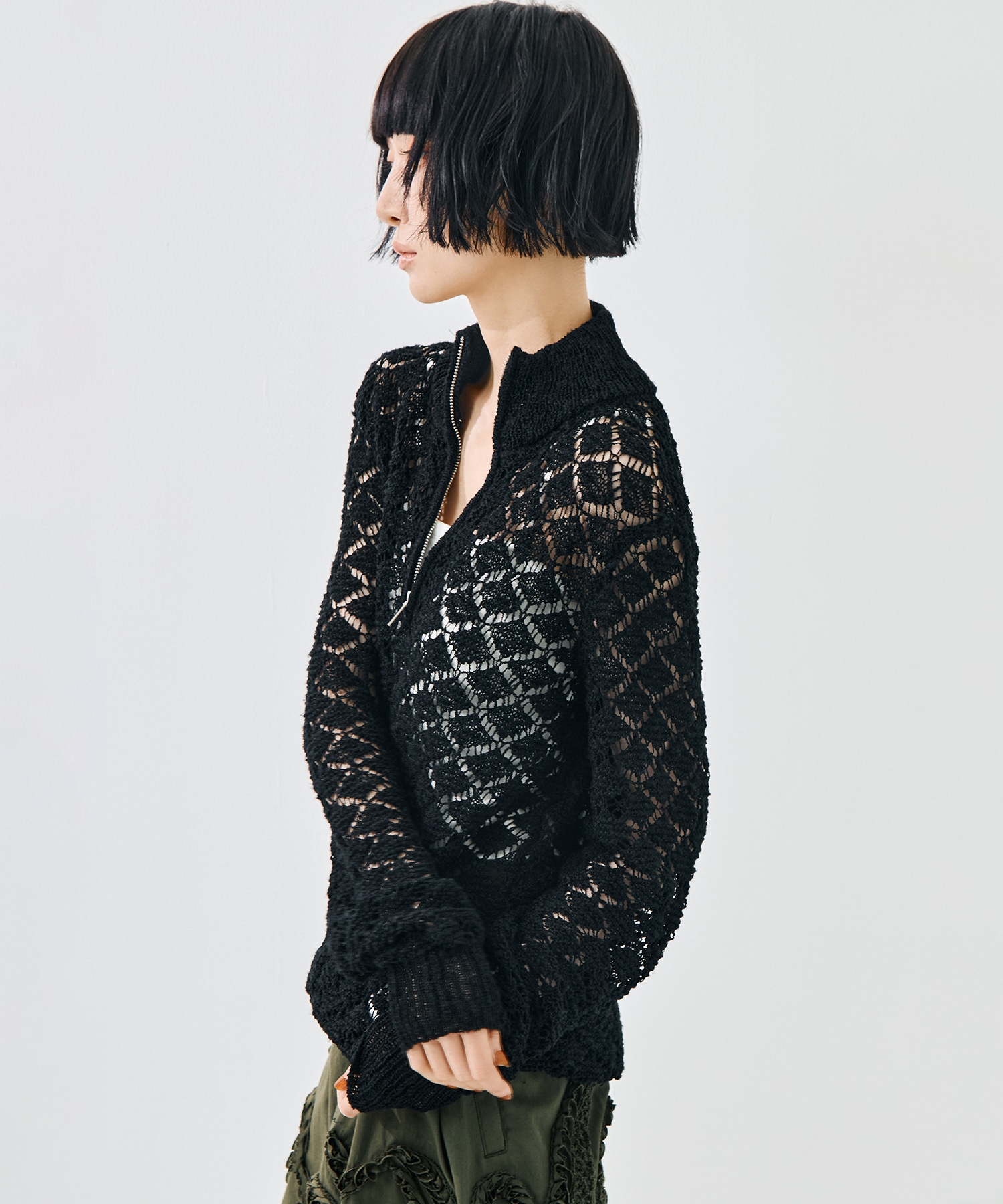 MULTI-COLORED HALF-ZIP KNIT TAAKK