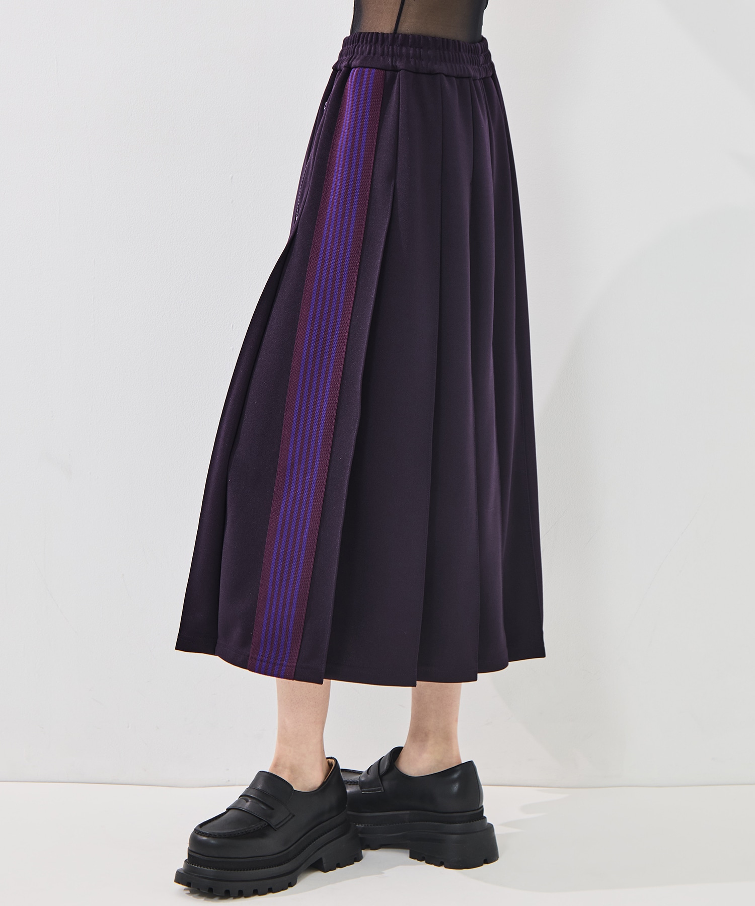 Pleated Tarack Skirt-Poly smooth Needles