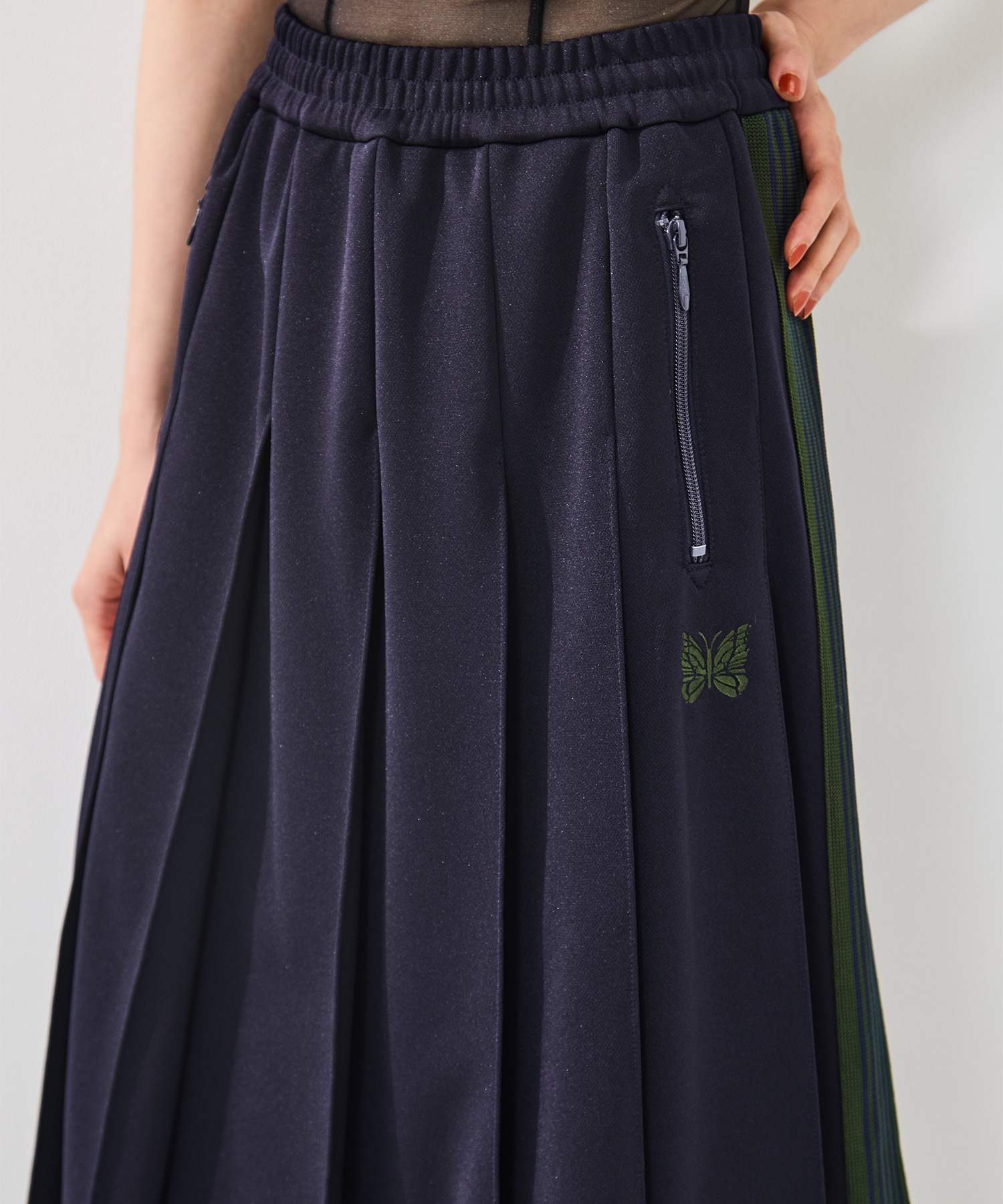 Pleated Tarack Skirt-Poly smooth Needles