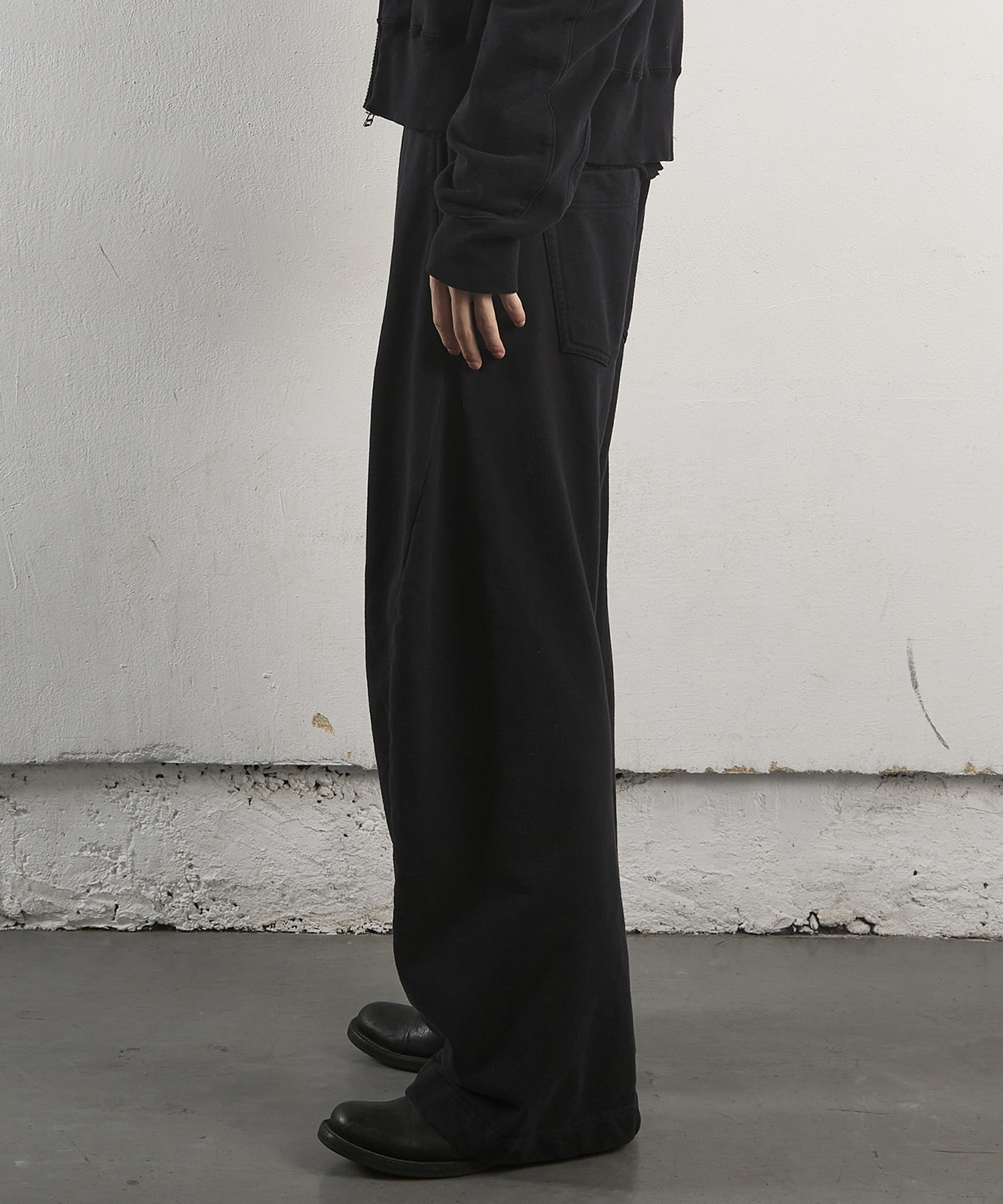 3D TWISTED LOUNGE WIDE PANTS NVRFRGT