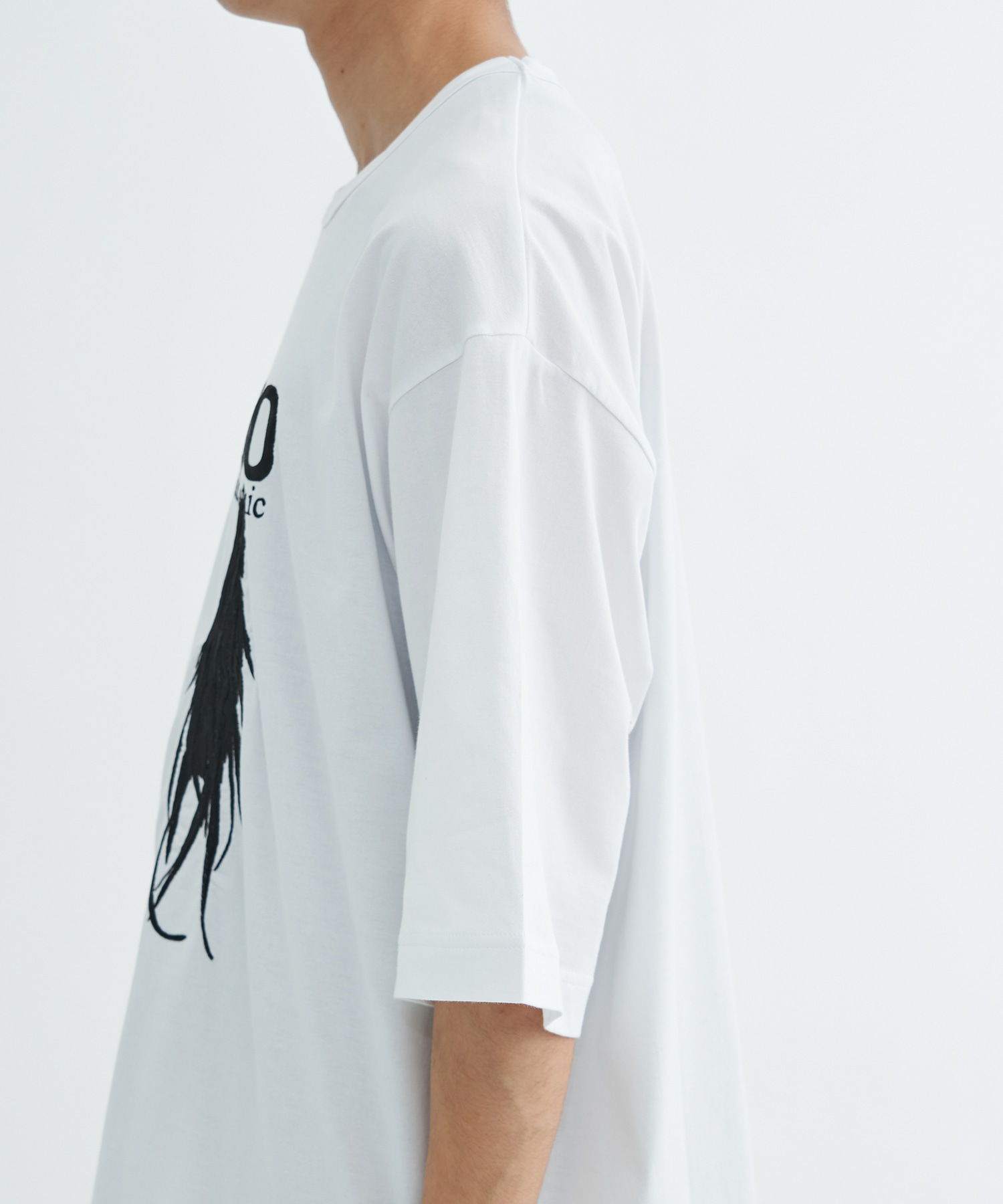 BIRD FEATHER S/S BIG T SHAREEF