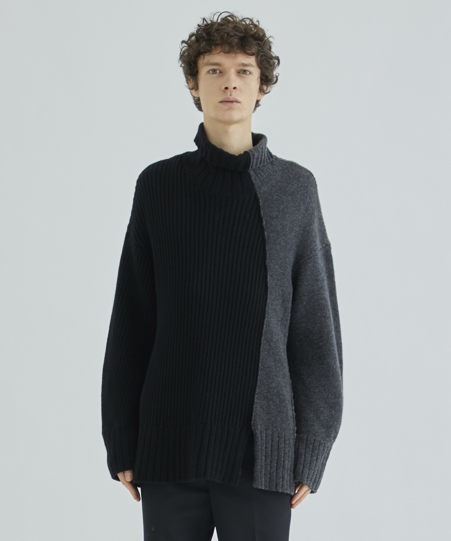 Turtle Neck Knit | UJOH HOMME