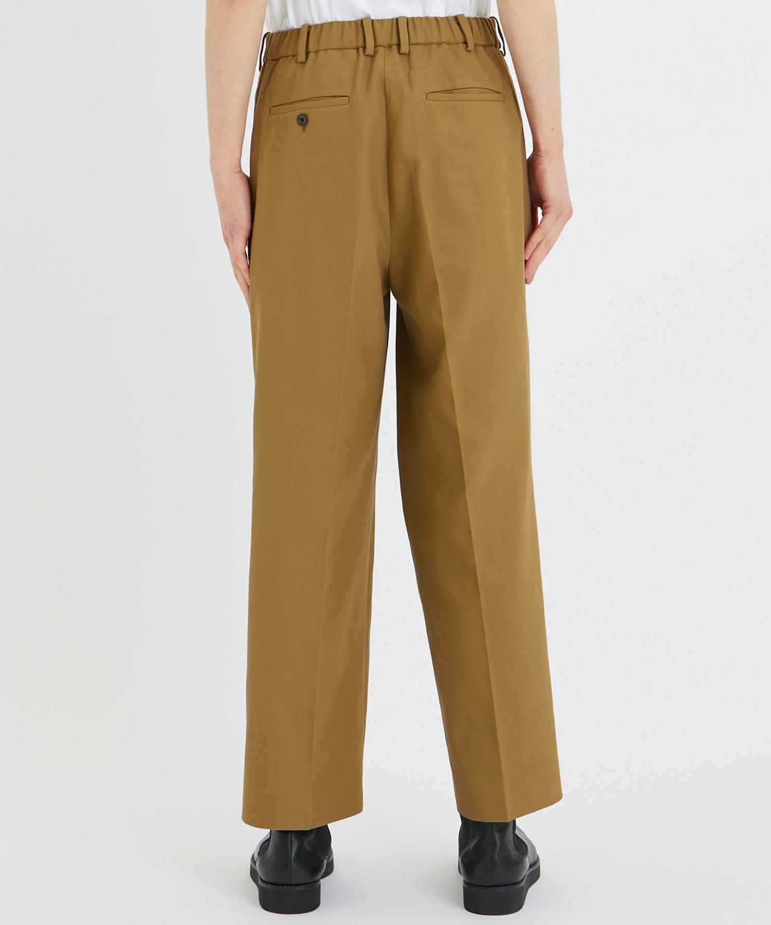 DOUBLE PLEATED TROUSERS | MARKAWARE