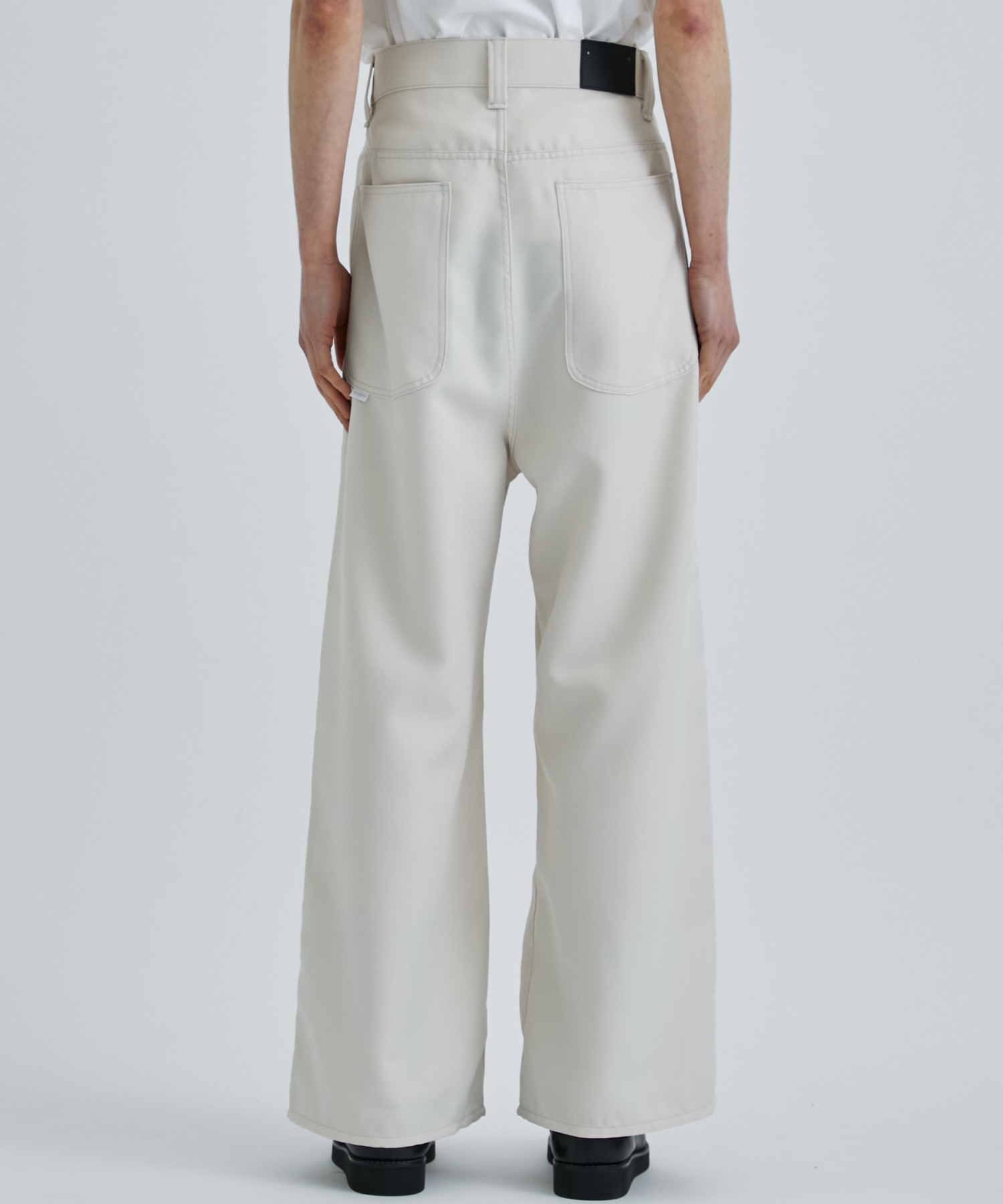 WIDE ONE TUCK STRAIGHT PANTS | JieDa