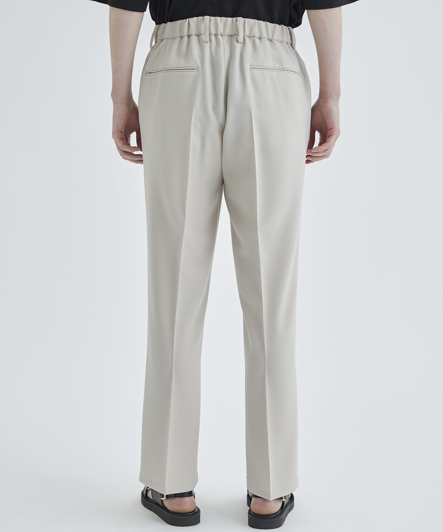 FEEL AIRストレートスラックス STUDIOUS